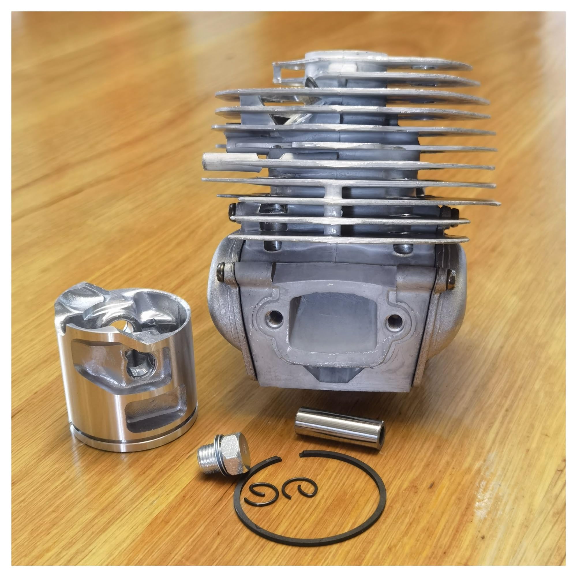 Ctasrim One Color 560 Cylinder Piston Kit 46Mm Compatible With 555 562 560Xp Chainsaw Replacement Parts