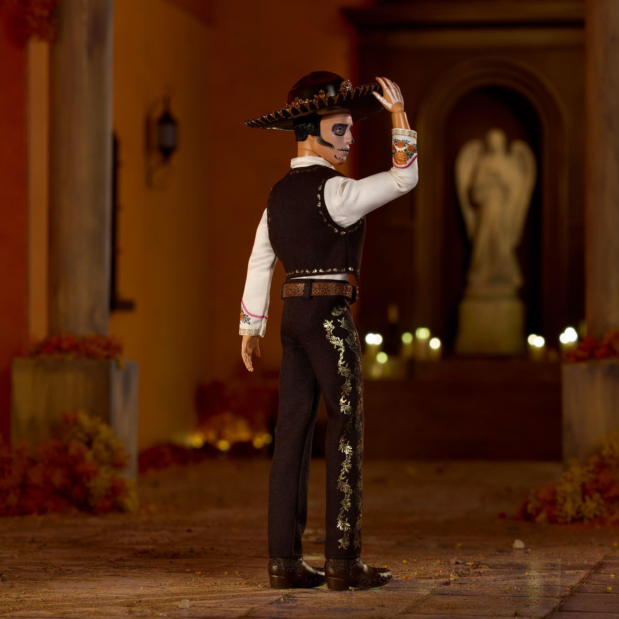 Barbie Signature, Día de Muertos 2025, muñeco Ken Coleccionable con Camisa Color Crema, Chaleco Negro y Pantalones, Sombrero y Maquillaje de Calavera, JBJ06