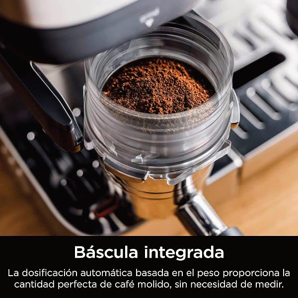 Ninja Luxe Essential Cafetera 2 en 1 para latte, cappuccino y espresso con molinillo y espumador de leche integrados, fácil de usar y 2 preajustes automáticos de espuma, plata, ES501EU - 3
