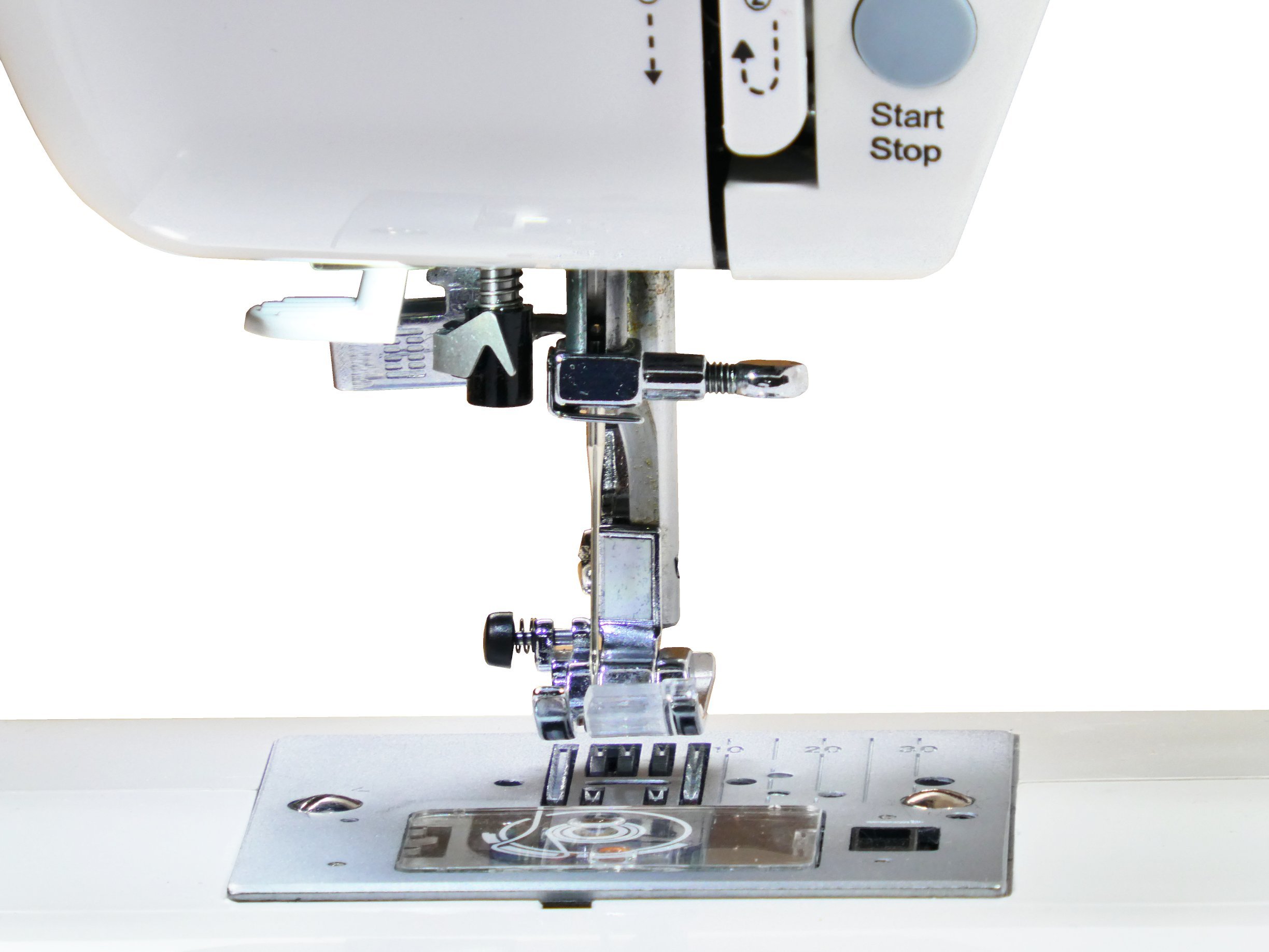 W6 WERTARBEIT W6 N 2000 Exklusive Computer-Nähmaschine-Nähen, Patchen, Quilten (100 Programme)