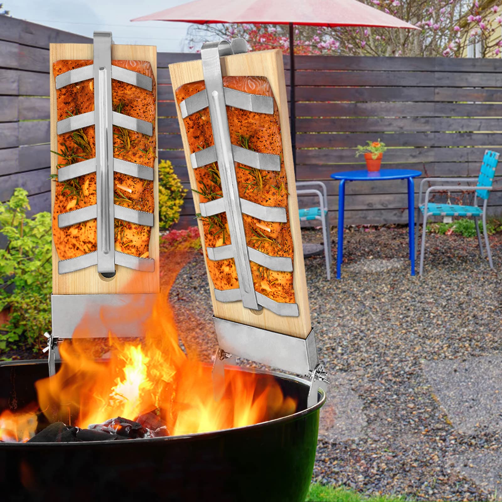 NAIZY Flammlachsbrett 2X Flammlachsbretter mit Edelstahl-Halterung Lachsbretter 5 Stufen Einstellbar Flammlachs für Feuerschale zum Grillen Outdoor Grill Zedernholzbrett Belastbarkeit bis 2,5KG