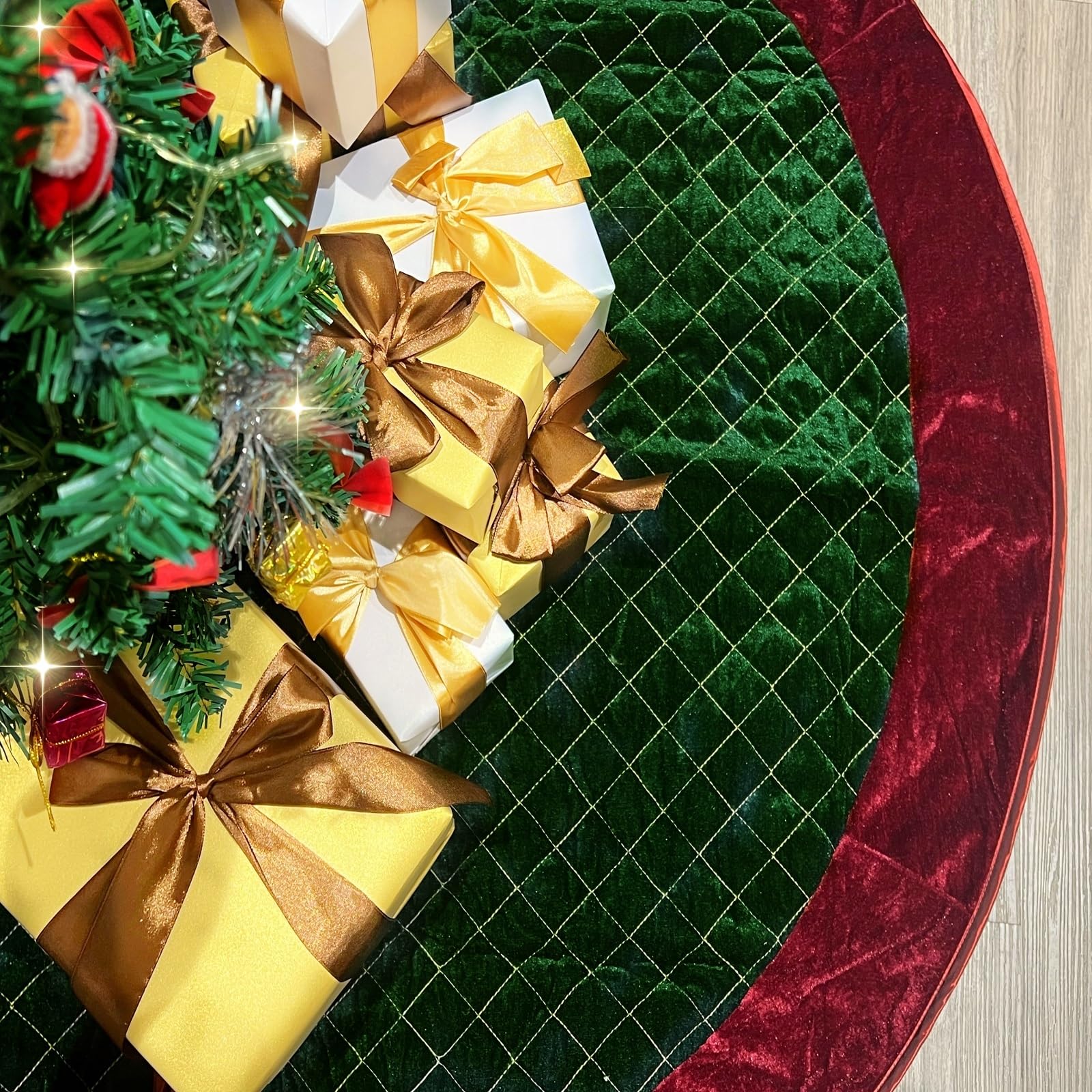 LJFMDLN 122cm/48inch Classic Red and Green Christmas Velvet Quilted Christmas Tree Skirt Christmas Decoration Tree Skirt (Color : Green, Size : 122cm)