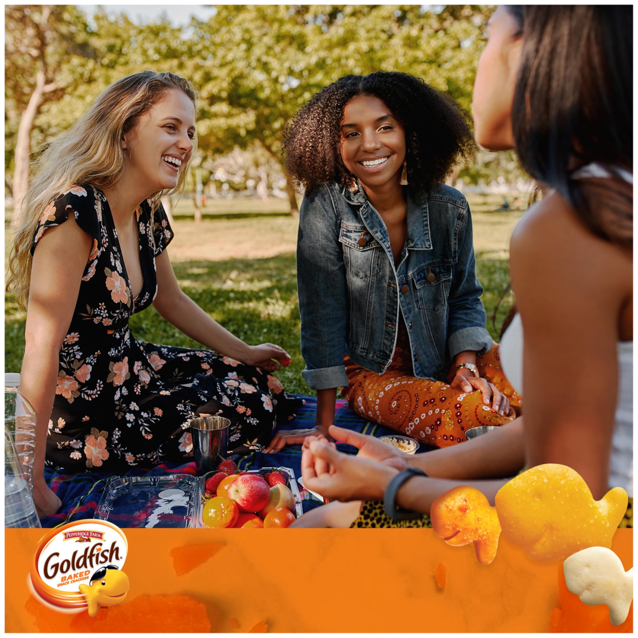 Goldfish Crackers Big Smiles Variety Pack with Cheddar, Colors, and Pretzels, Snack Packs, 30 Ct