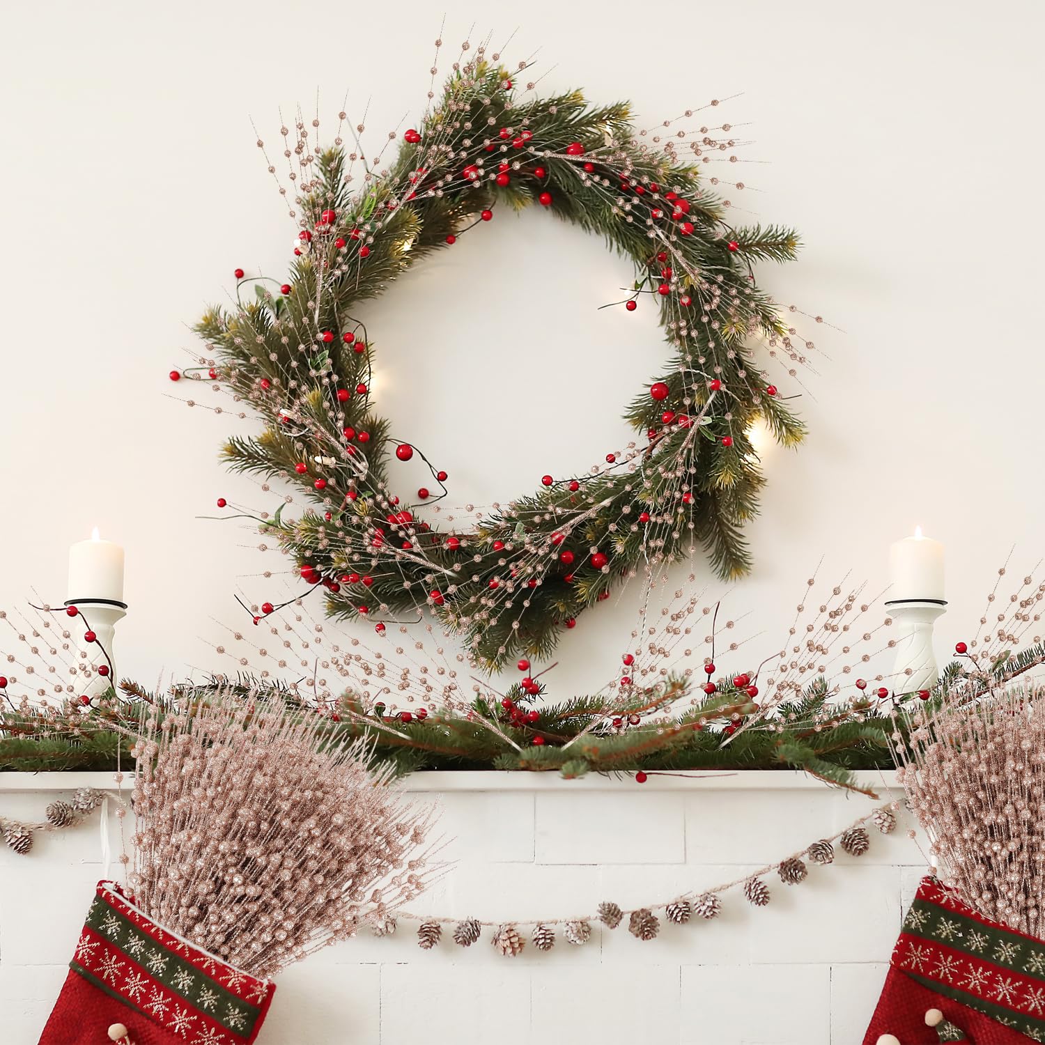 20 Branches De Pin Artificielles Snowy Norfolk Avec 10 Tiges De Baies, 38 Cm - Branches De Pin Norfolk Artificielles Au Toucher Réel - Feuilles De Verdure Givrées Pour Couronne De Noël, Remplissage De