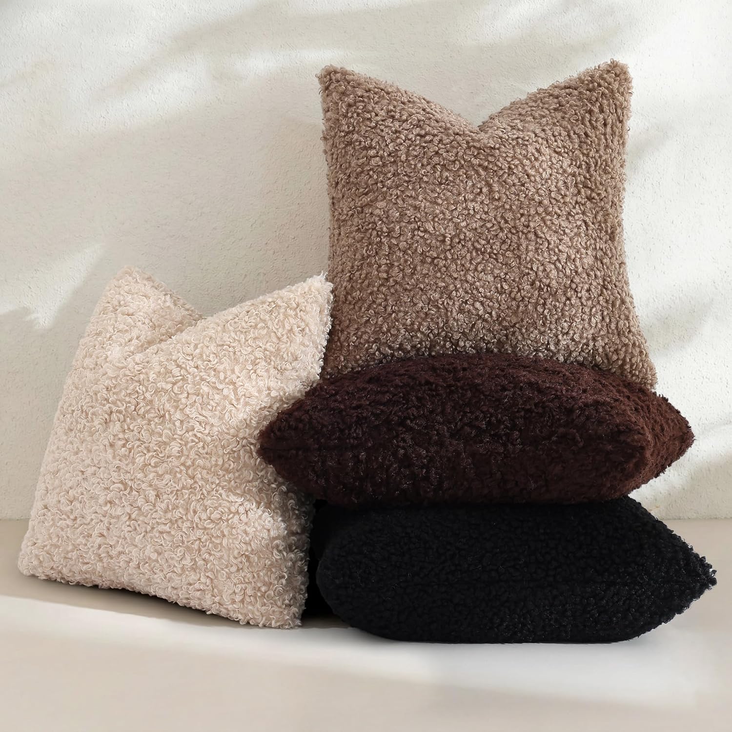 decorUhome Pack of 2 Throw Pillow Covers 18x18 Inch, Faux Fur Decorative Sherpa Pillow Covers Fuzzy Accent Soft Sheepskin Fleece Pillow Cases for Couch Living Room Bed, Black