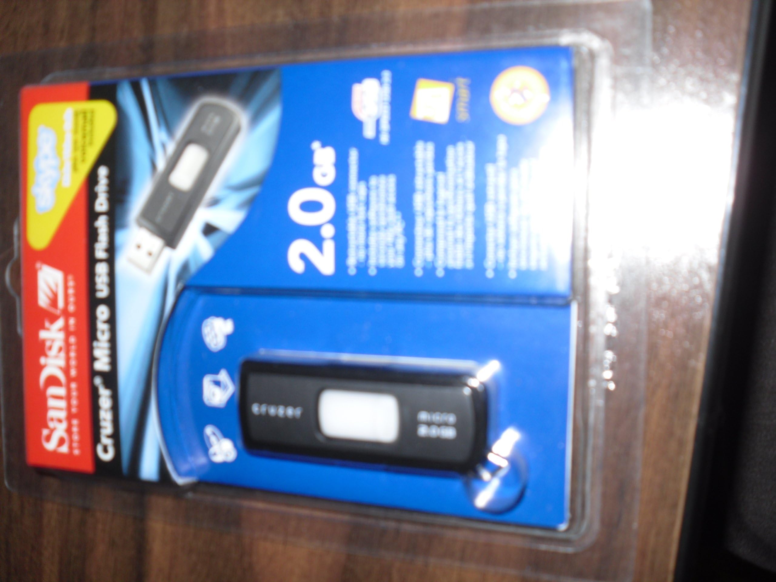 SanDisk 2 GB Cruzer Micro ( SDCZ6-2048-A10, Retail Package)