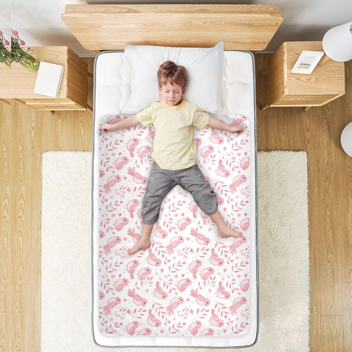 Light Pink Playful Falcon Extra Large Resuable Baby Bed Pad Waterproof Washable Pee Pads for Bed Skin-Friendly Incontinence Pads for Infant Baby , 52" L x 34" W