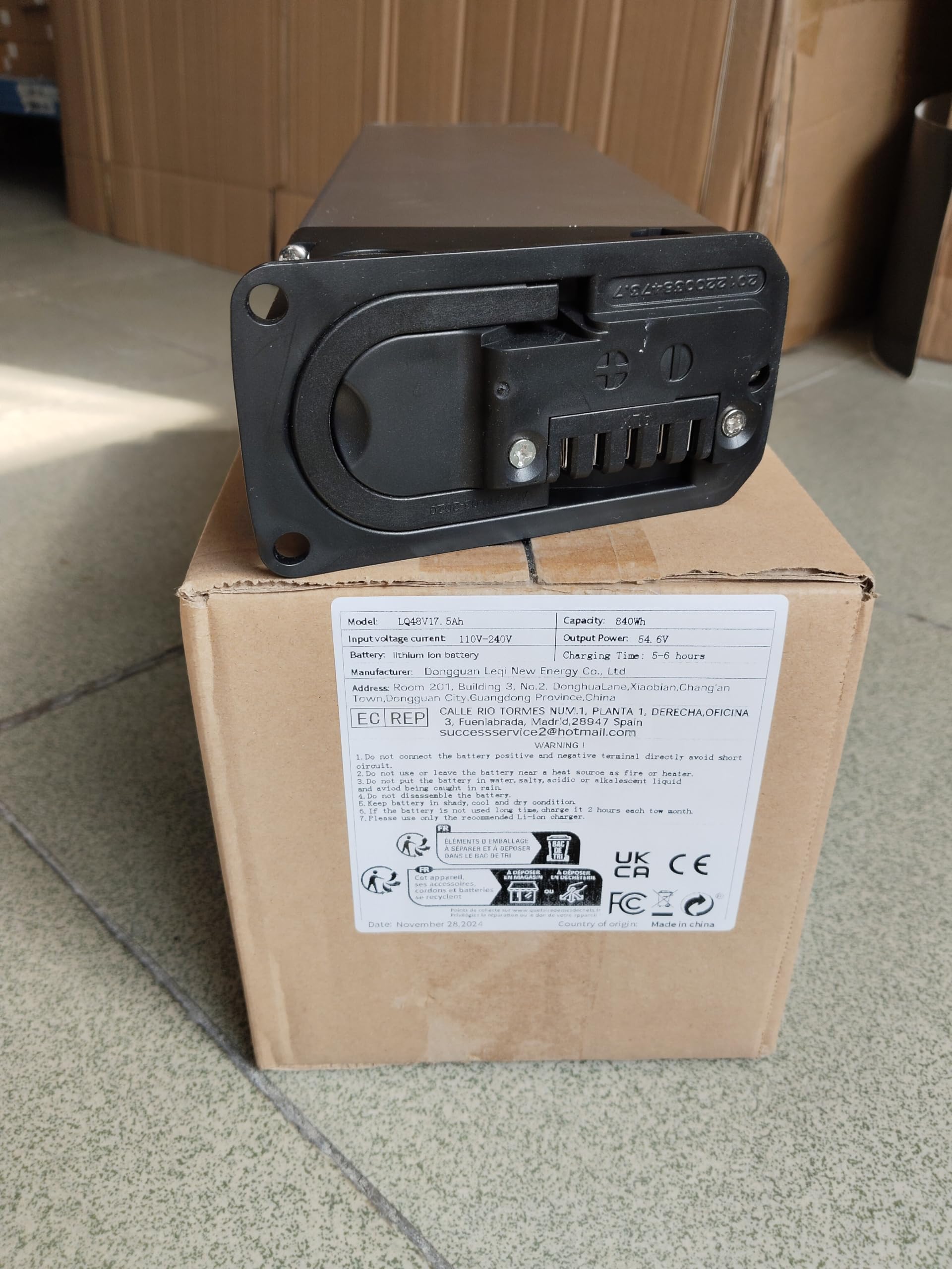 Xinsey Składany akumulator E-Bike z wbudowaną baterią zapasową 48 V/52 V 15Ah/17,5Ah do Engwe Pro 2/EP-2 Pro Rowery elektryczne do rowerów elektrycznych 350w 550w 700w 1000w Silnik z BMS i ładowarką