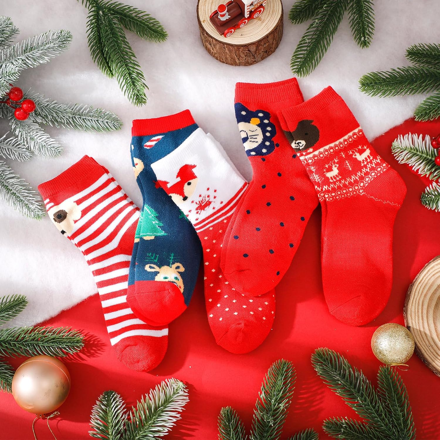 Suhine 30 Pairs Kids Christmas Fuzzy Socks Bulk Winter Cotton Socks Christmas Gift for Unisex Toddler Children