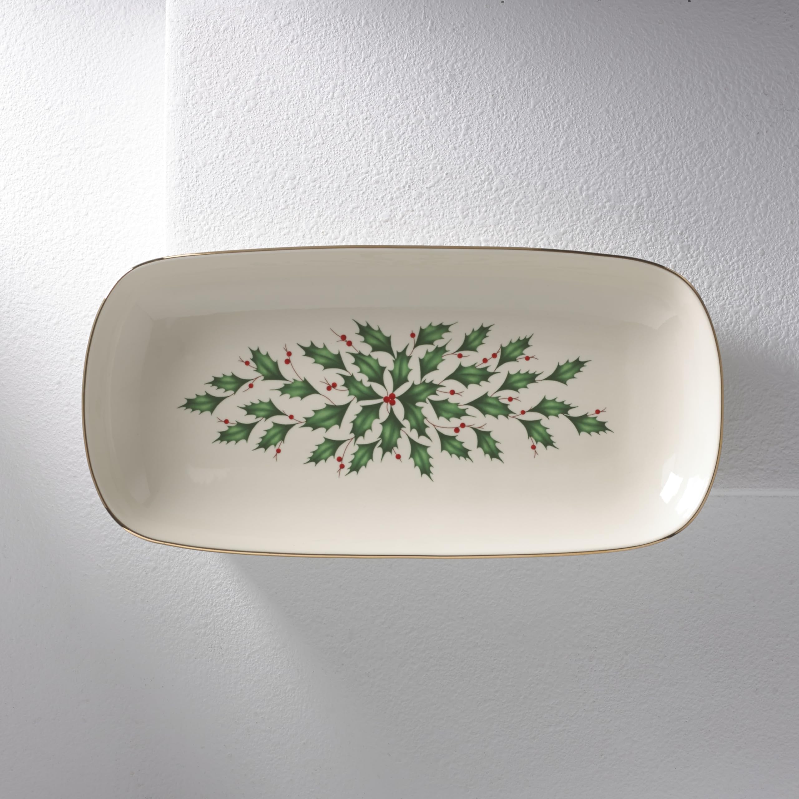 Amazon.com | Lenox 869997 Holiday Bread Tray, Christmas Hosting