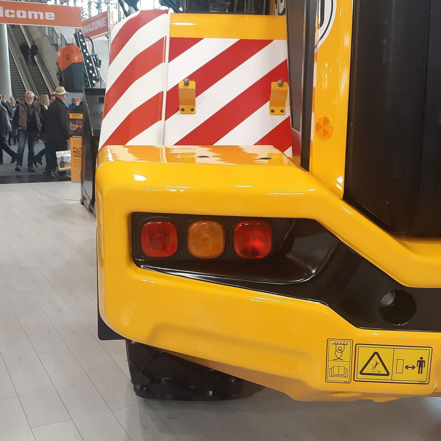 Bajato Lente per fanale Posteriore per fari Posteriori per Veicoli industriali, agricoli, ribaltabili, Movimento Terra, JCB 70050044 70050129 (Rosso)