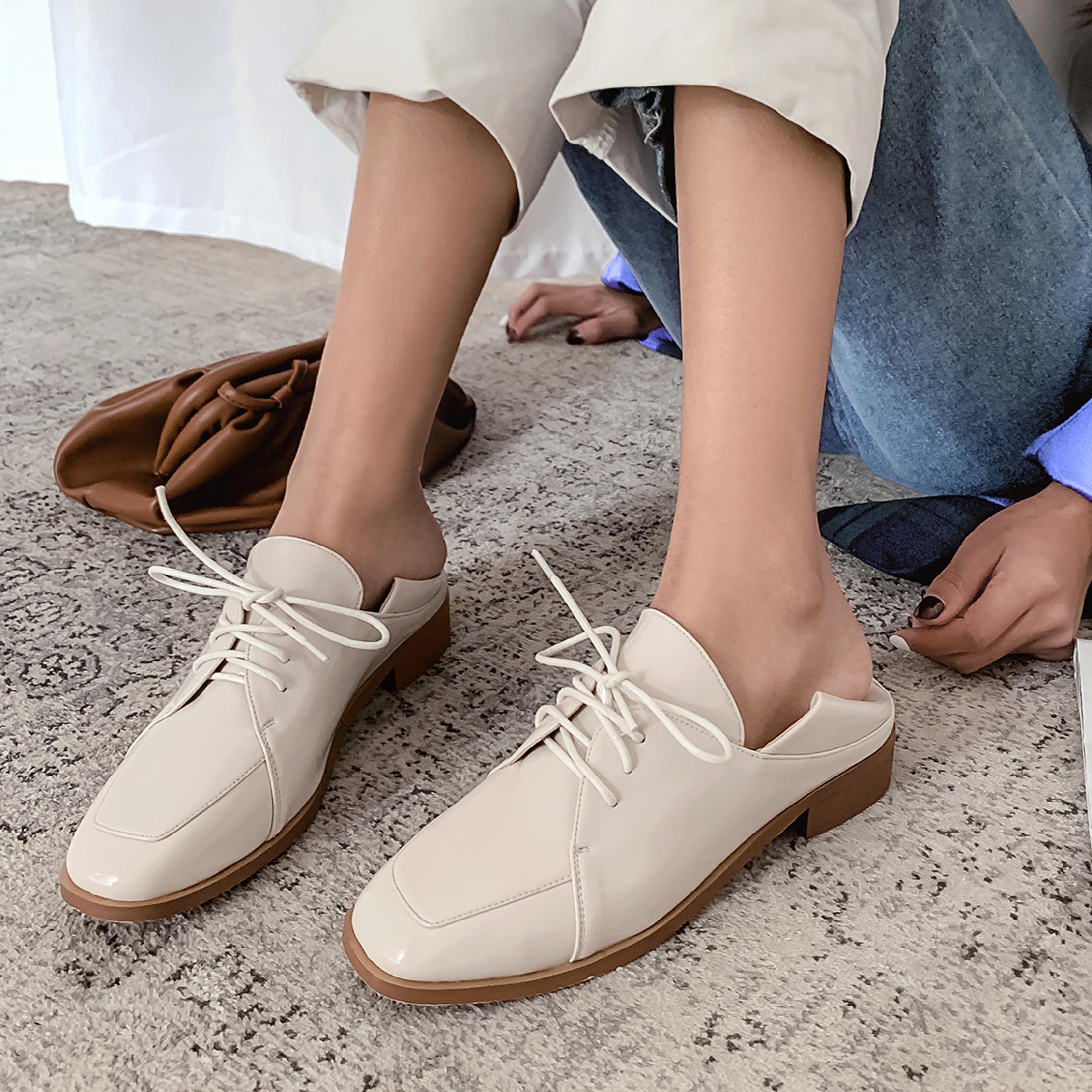Bout Carré Oxford Lacets Femme Cuir Verni Derby