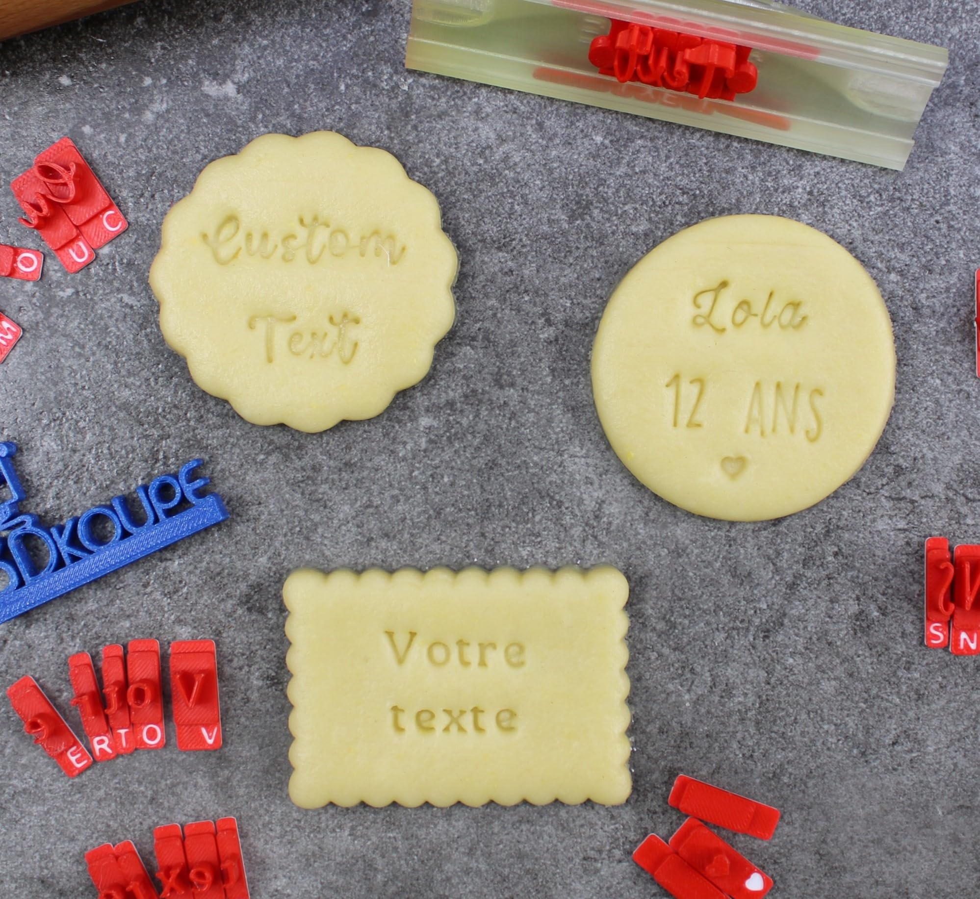 3DKOUPE - Kit tampon alphabet pour pâtisserie et pâtes - 10 polices d'écriture au choix - Minuscules, Majuscules, Chiffres, Symboles - Cake design, pâtisserie créative (KIT Complet)
