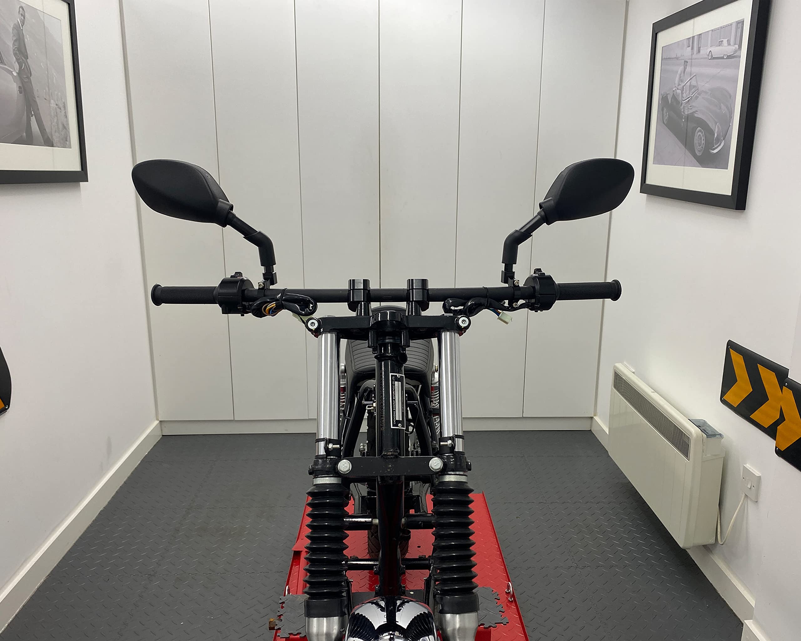Rétroviseurs Moto en Noir 10mm Pas de Vis Normal pour Roadster | Paire