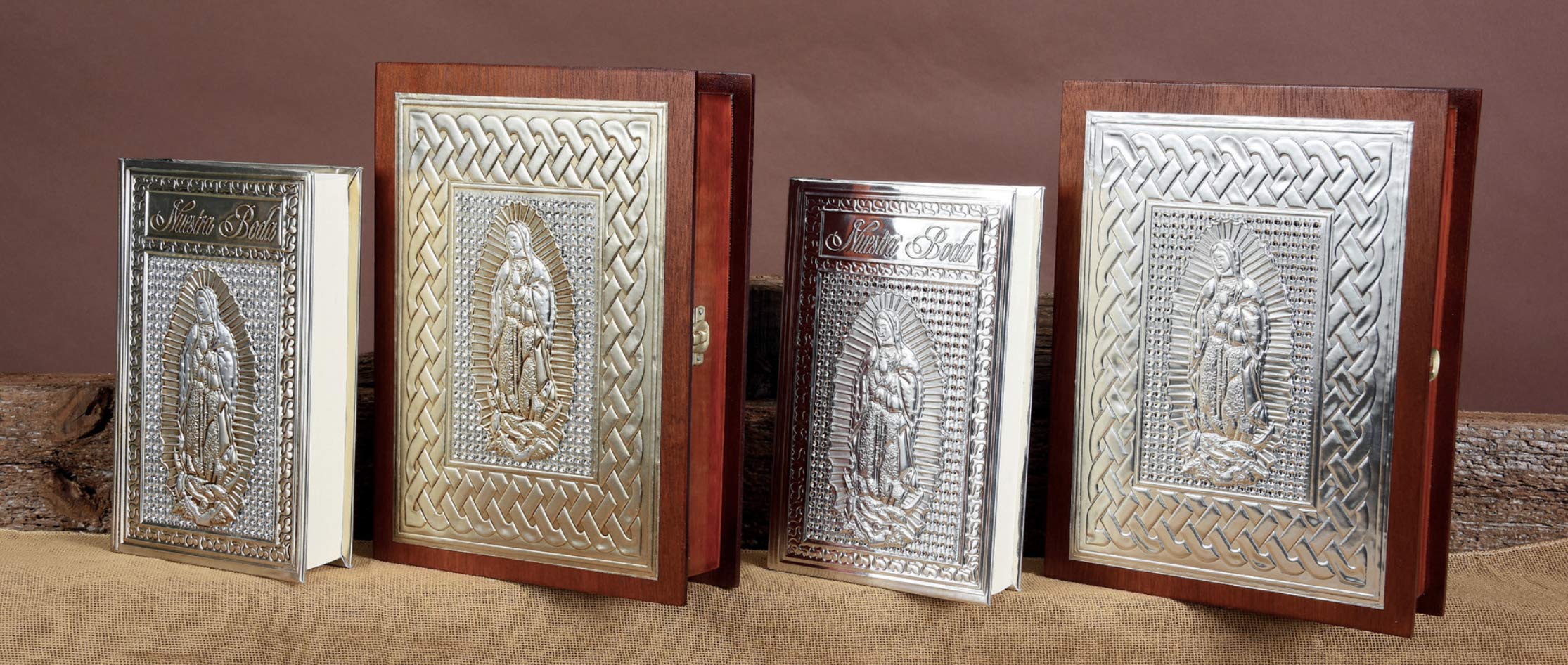 Alexa's Couture Wedding Bible with Gift Box Included, Biblia para Boda con Estuche BCJV/26 (Silver)