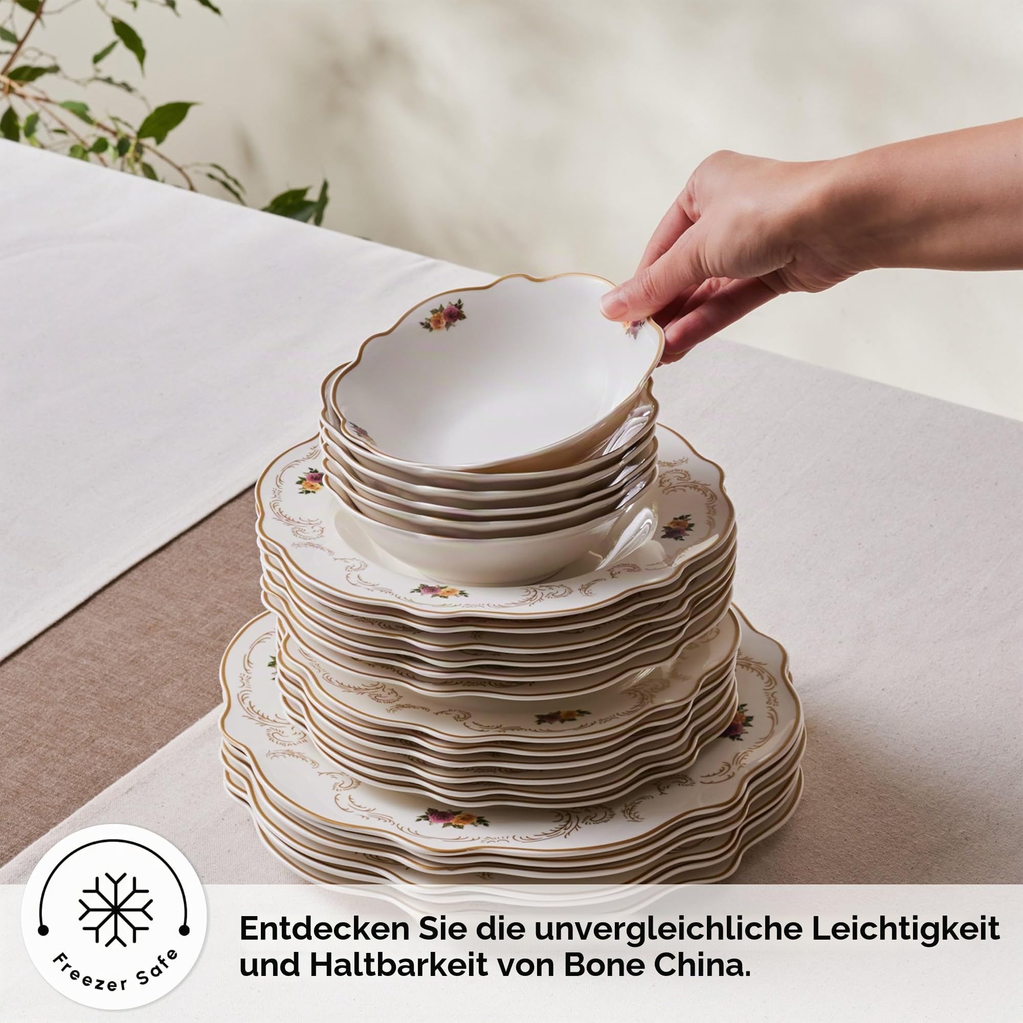 Karaca Antique - 24-teilig Geschirrset für 6 Personen, Porzellan Geschirr Set mit Servierteller, Dessertteller, Essteller, Suppenteller, Tafelservice Teller Set - Weiß & Blumen