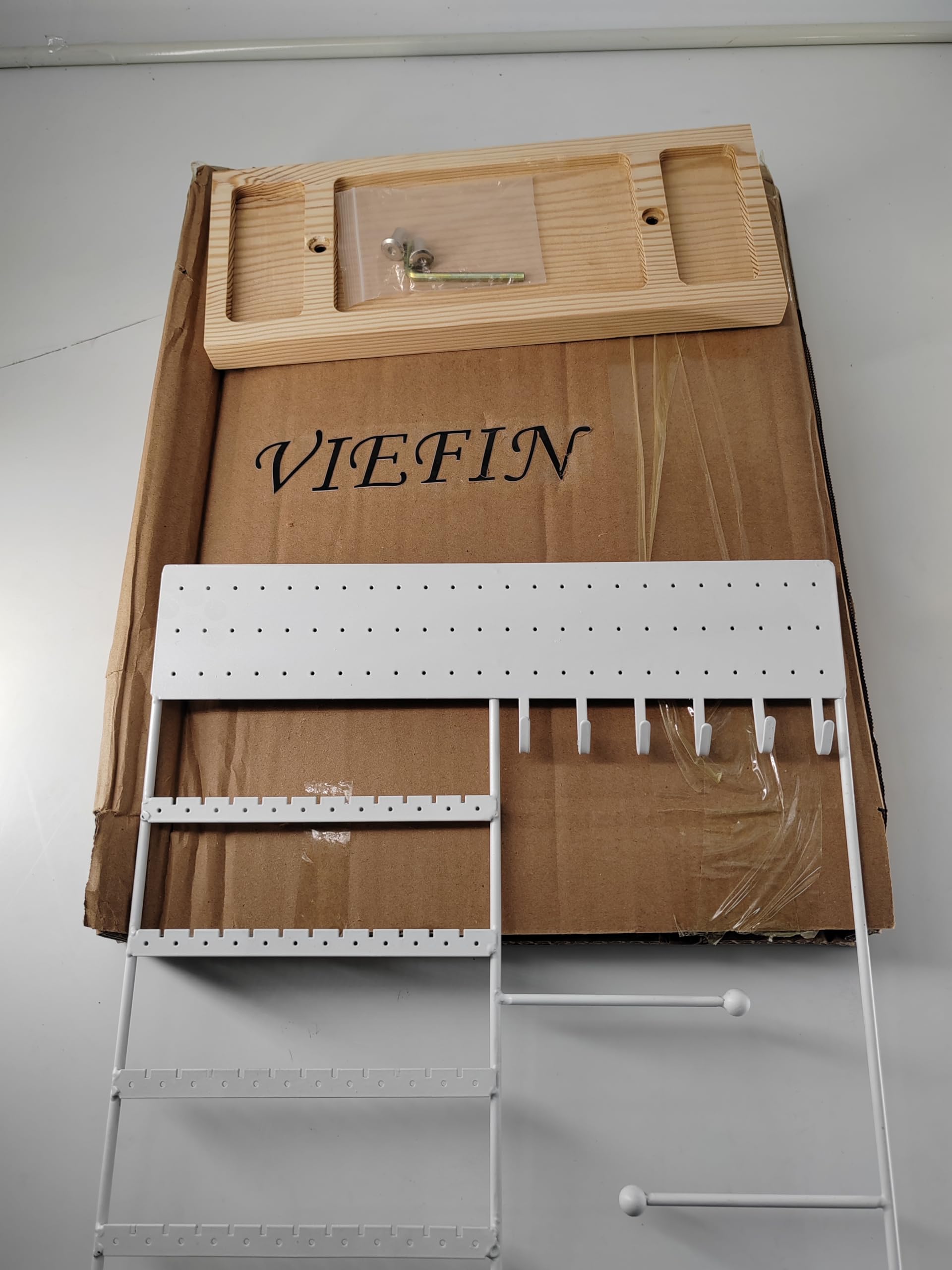 VIEFIN Hanging Jewelry Organizer Stand Jewelry Towers Earring Holder, 5-Tier Jewelry Stand Display With 120 Holes For Earrings Necklaces Bracelets Watches Rings, Hanging Jewelry Trays Gift- White