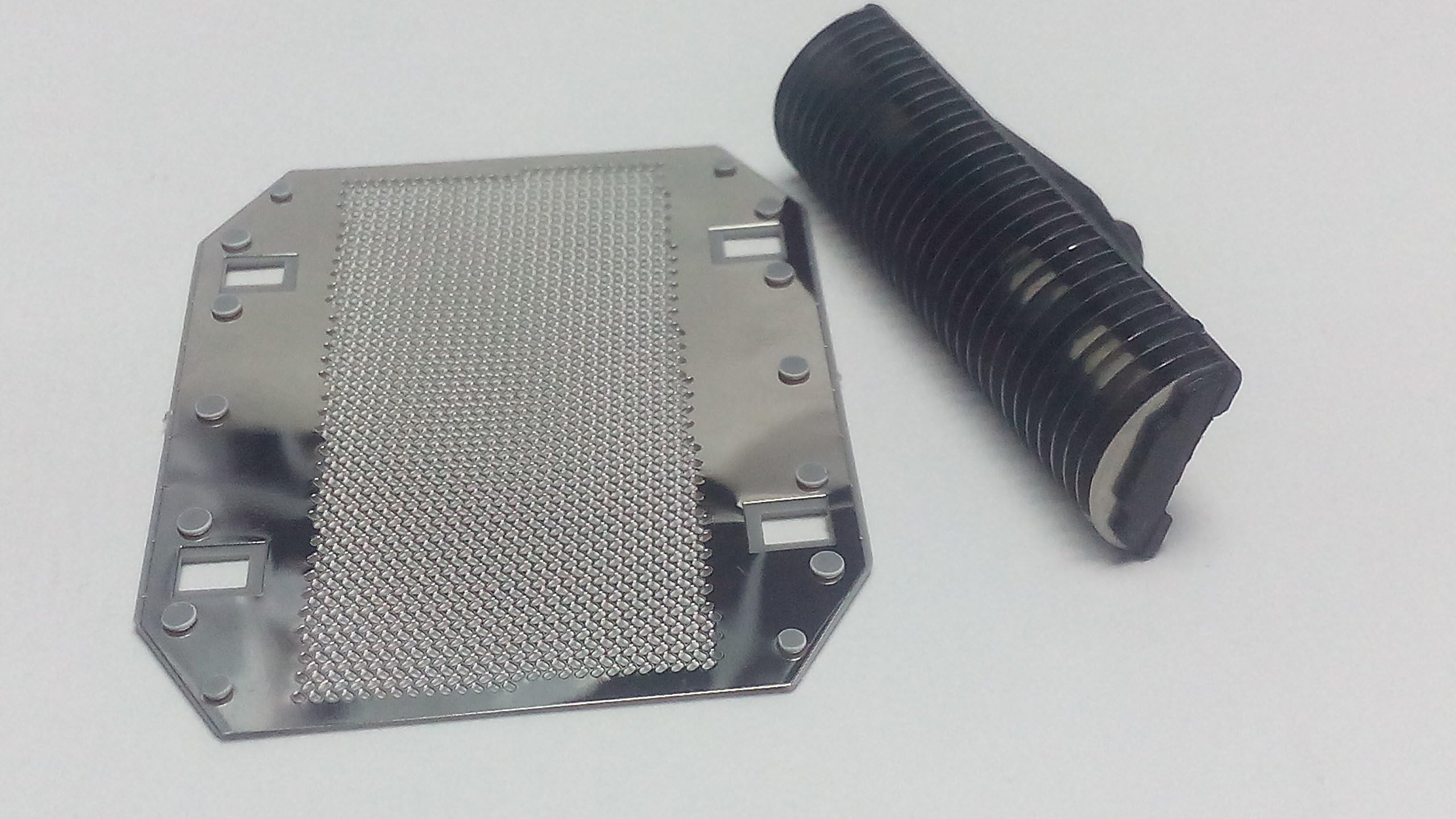 新型シェーバーホイルスクリーン1枚 + ブレードカッター1個 パナソニック ES318 ES329 ES338 ES365 ES366 ES815 ES843 ES893 ES-RC30 ES-RC40 ES-SA40 ES-RP20 ES-RP40 シェーバー交換用部品。