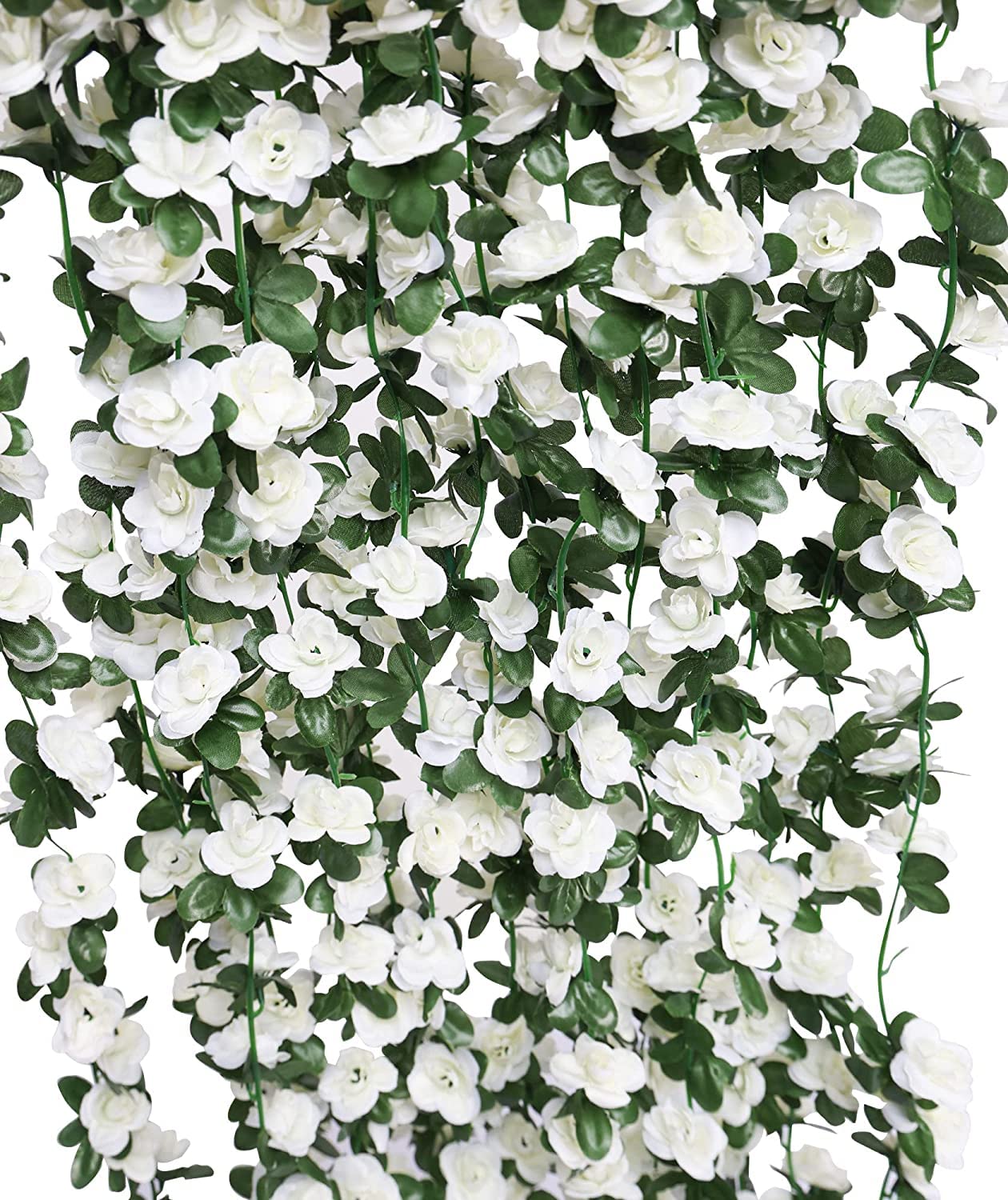 Guirlande fleurs artificielles pour masquer un mur et embellir la chambre