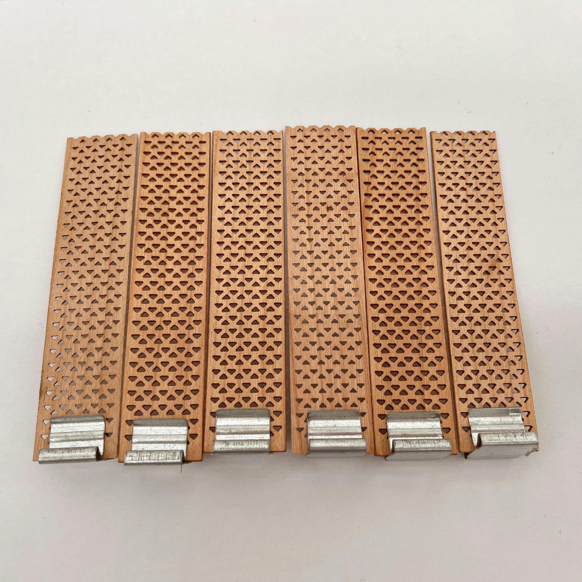 4 zestawy 36-100MM Puste duże knoty drewniane do wyrobu świec z knotami metalowymi Uchwyt na bezdymne świece sojowe Knoty trzaskające(70 * 60mm)