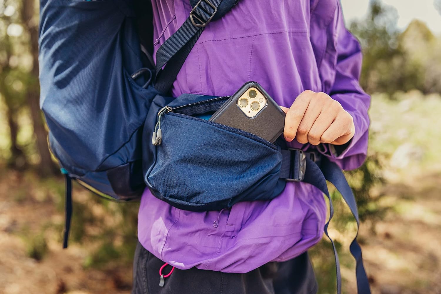 Gregory Jade 63L Women's Day Hiking Backpack, Ventilated Backpanel, Built-In Hydration Attachment for Bladder (Reservoir Not Included), Small/Medium, Midnight Navy