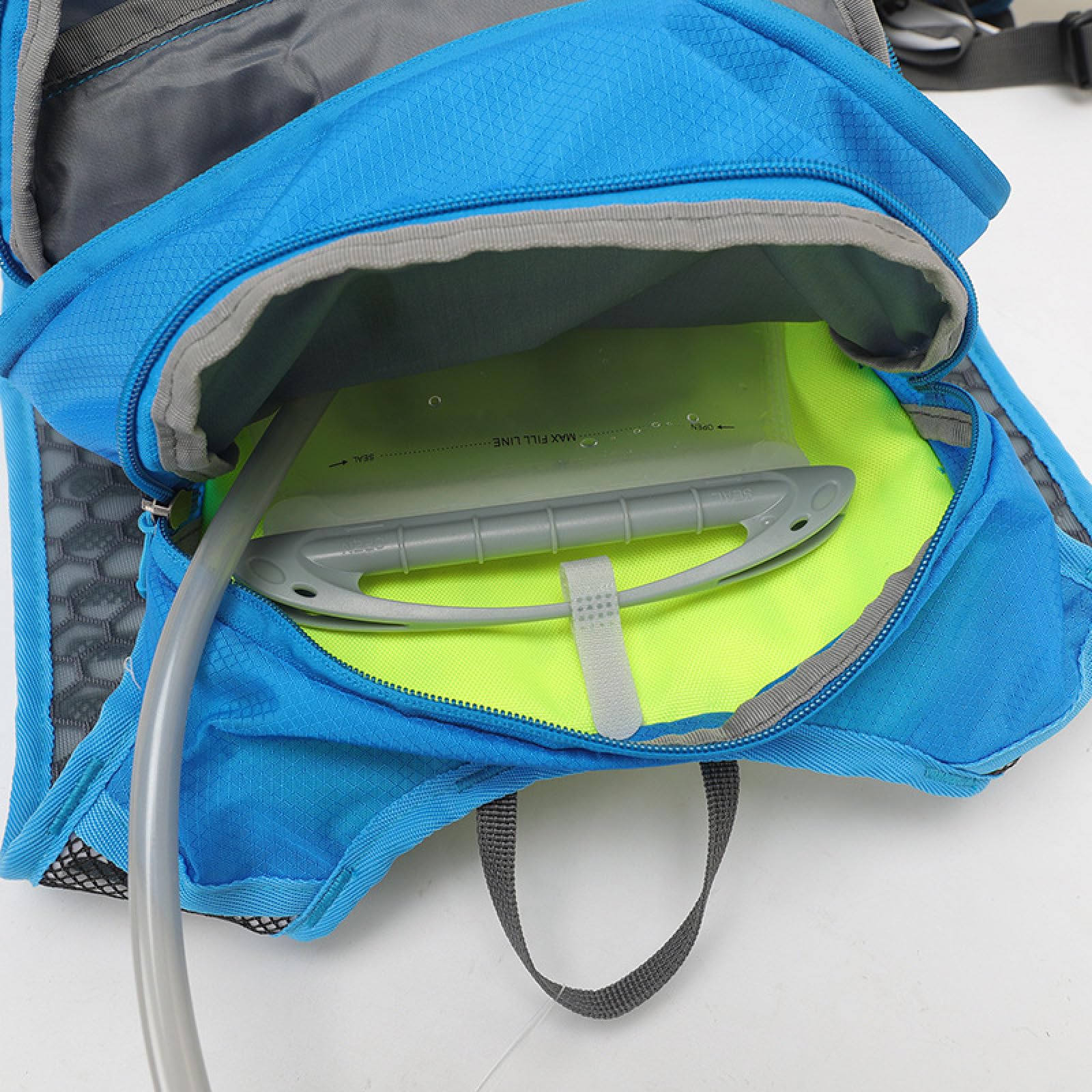 Mochila de ciclismo 16L Bolsa de deporte Bolsa de hidratación Bolsa de bicicleta de senderismo Bolsa de trail para correr, negro, 18 * 7.5 * 45.5CM