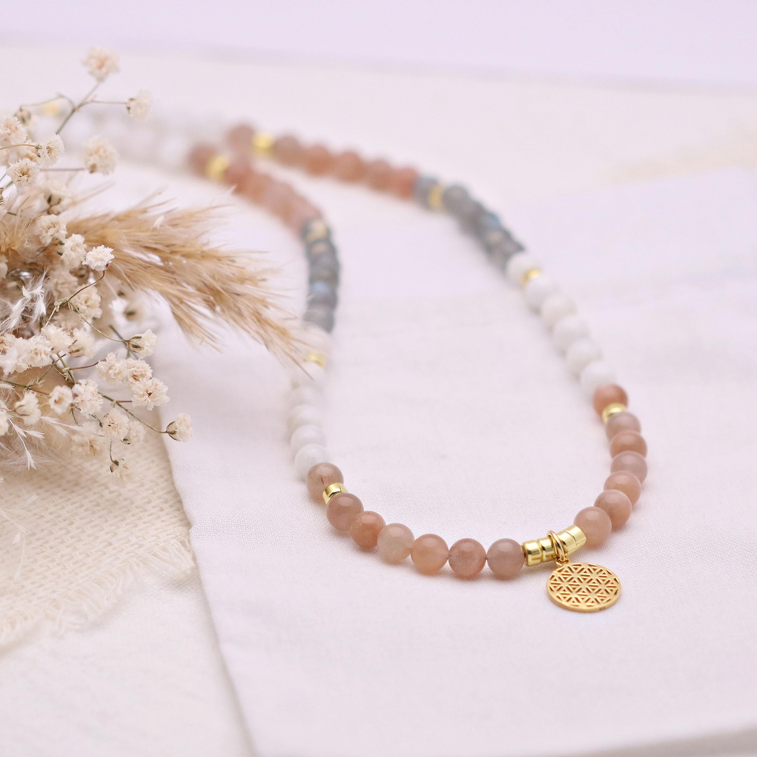 KARYSMA Echte Edelstein-Kette mit Anhänger Lebensblume, 925er Silber, Gold oder Roségold plattiert