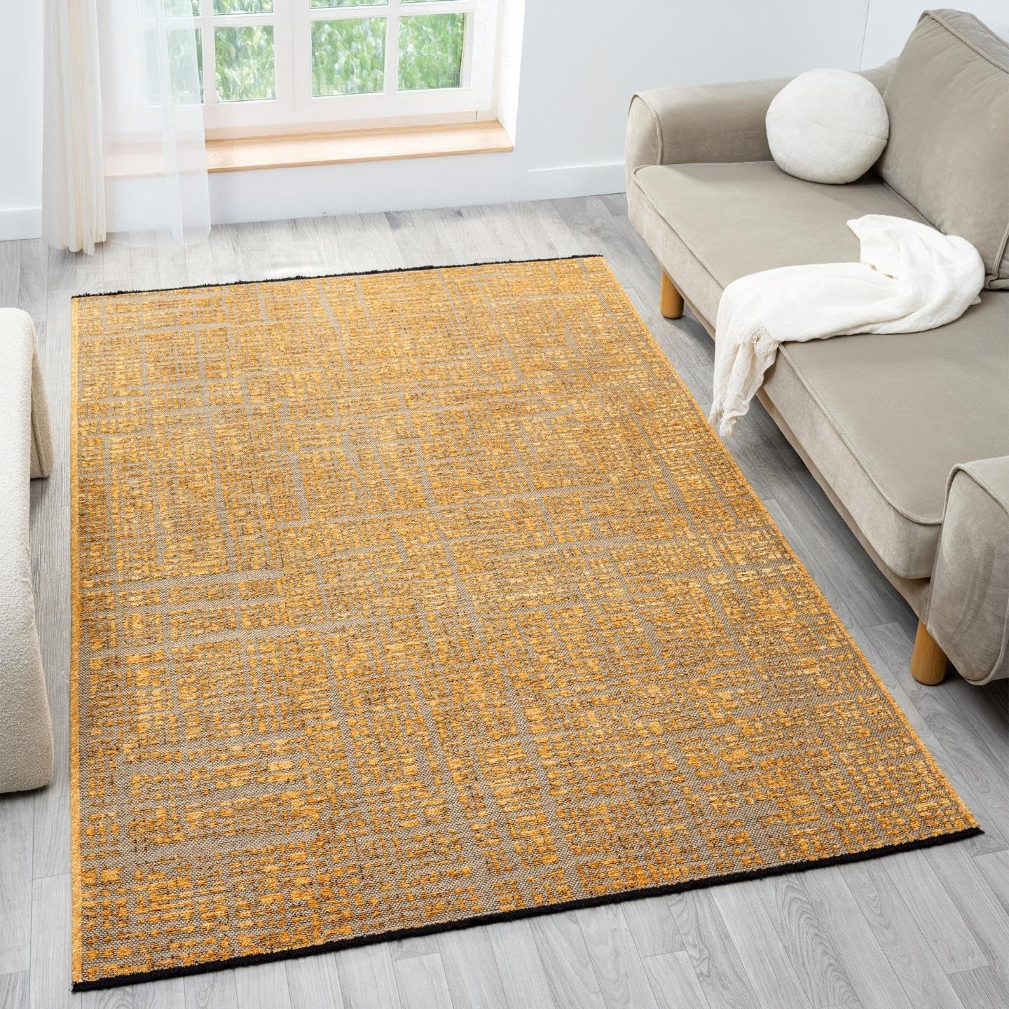 LUXE WEAVERS Rustic Textured Gold 5x7 Area Rug, Farmhouse Carpet