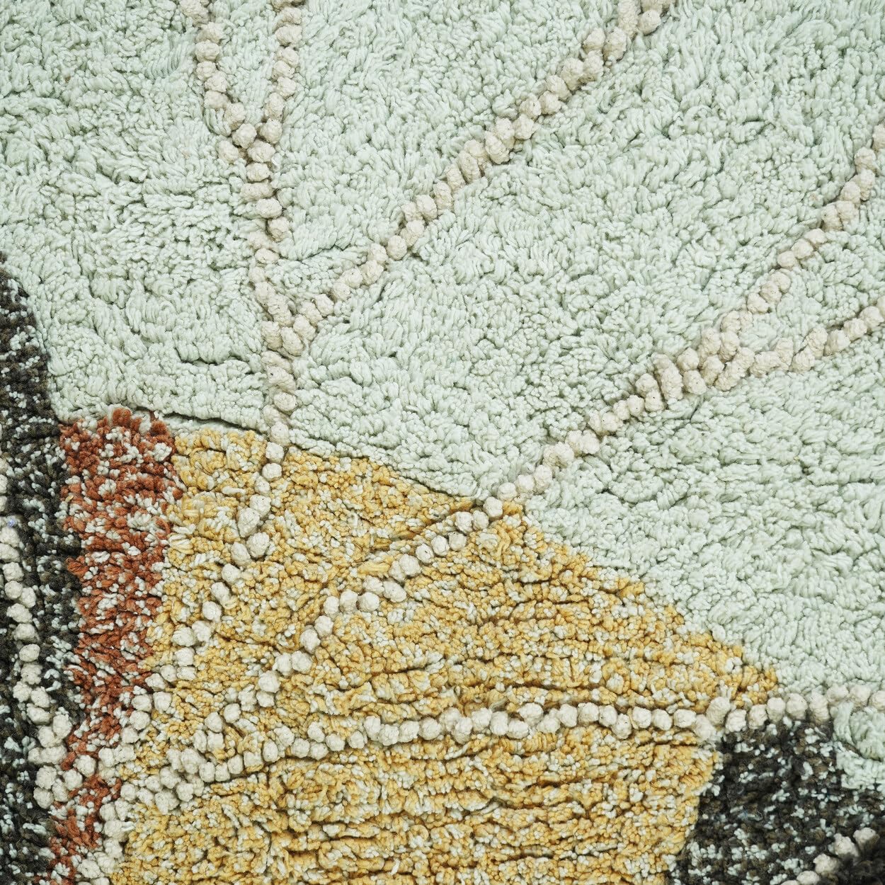 Lorena Canals Washable Rug Bee for Kids Room. Cotton. Honey & Grey. Size: 3' 9" x 5'