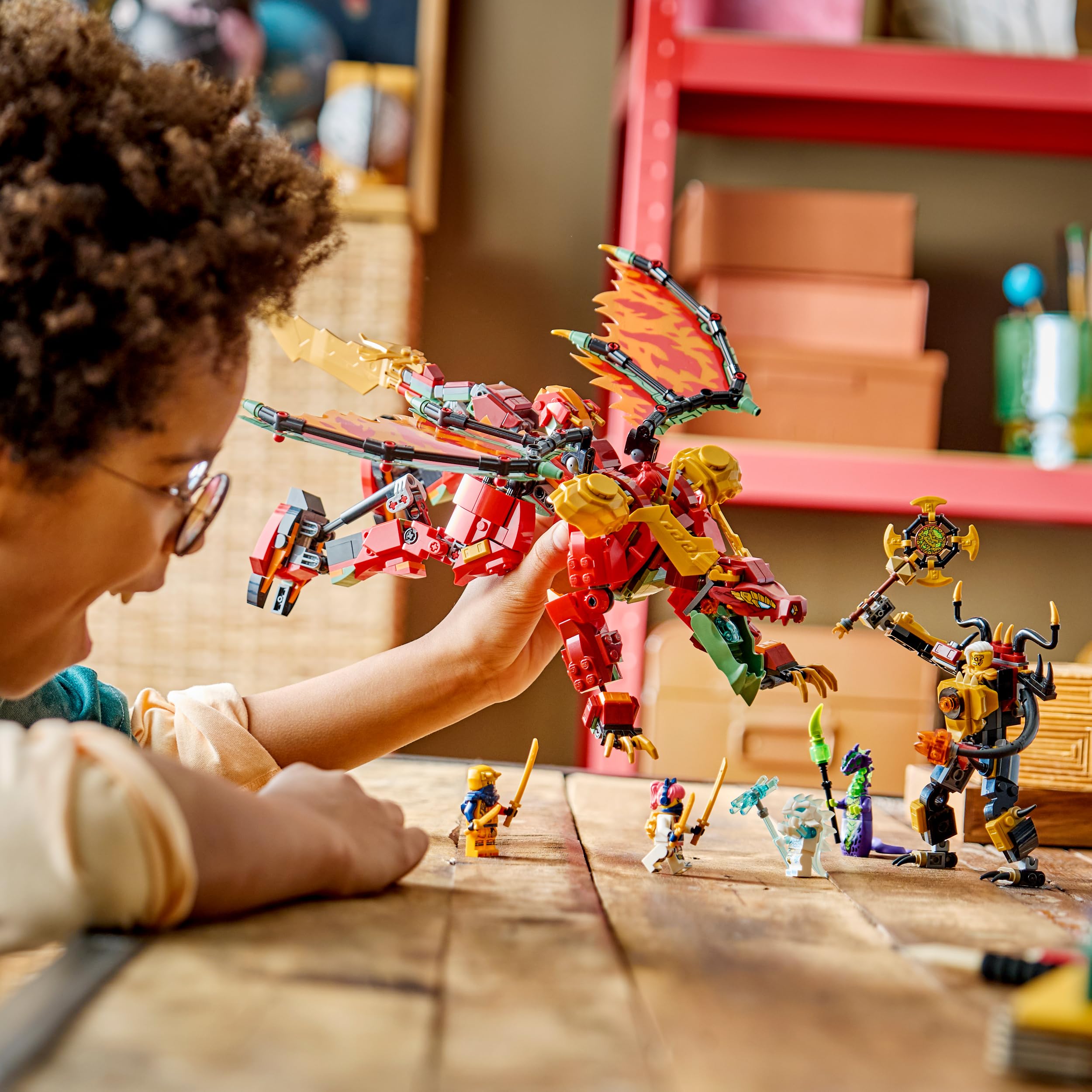 LEGO NINJAGO Transformujący smoczy mech Wyldfyre 71868 | smoczy mech, zabawka akcji, prezent dla chłopca i dziewczynki 9+, bitwa ninja, 821 elementów