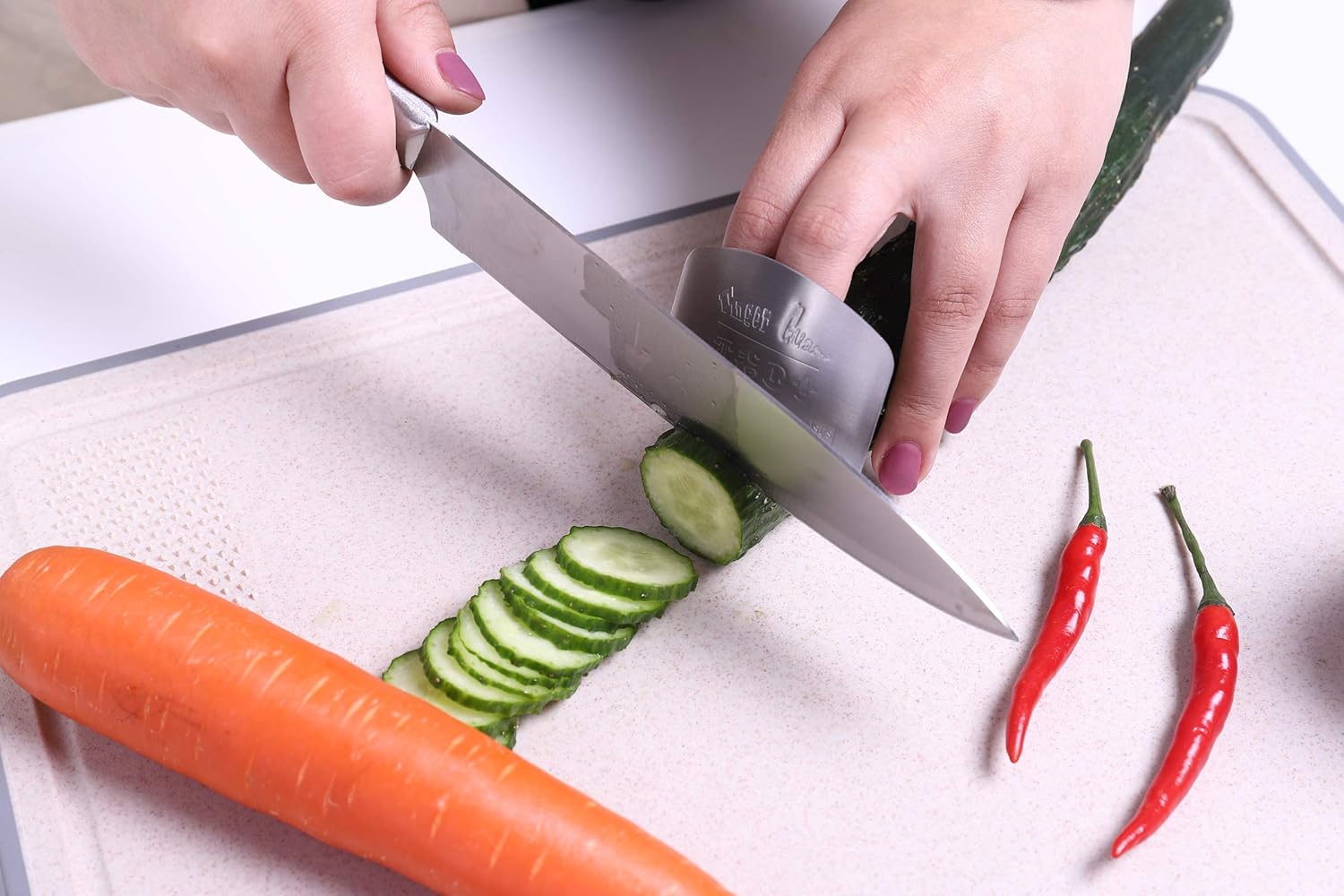 2 Packs Stainless Steel Finger Guards,Cutting Knife Cutting Protector,Kitchen Tool Guard Finger Protector For Slicing and Chopping: Home & Kitchen