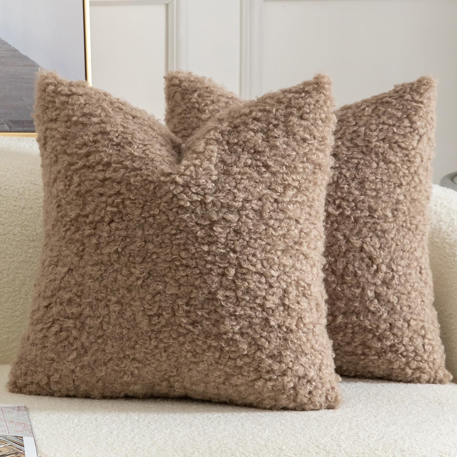 YAERTUN Pack of 2 Faux Fur Cushion Covers Decorative Sherpa Boucle Throw Pillow Covers Fuzzy Soft Sheepskin Fleece Pillowcases for Couch Sofa Bed Living Room 16x16 Inch 40x40cm Khaki