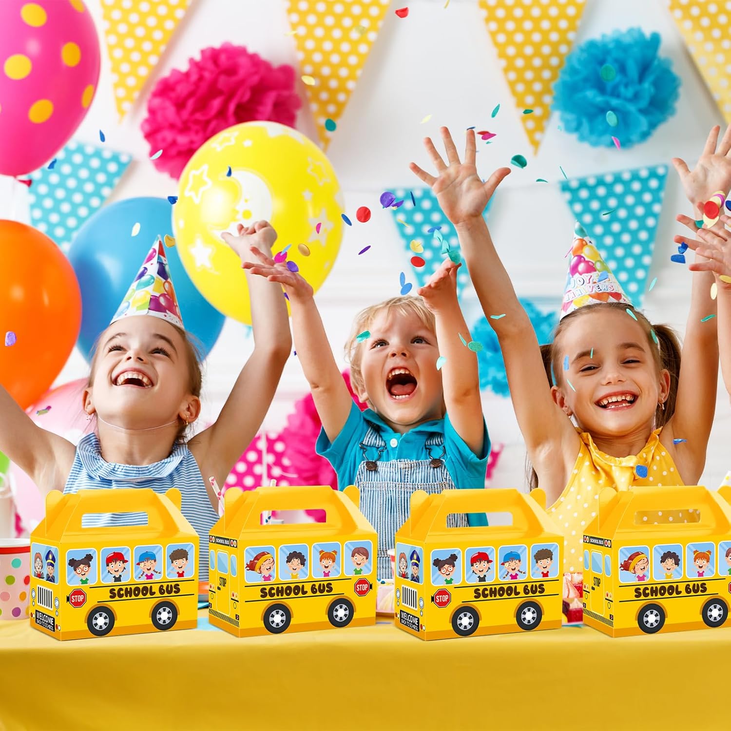 24Pcs School Bus Party Treat Boxes School Bus Gift Box Party favor Yellow School Bus Goodie Gift Boxes for Kids Classroom Decorations Welcome Back to School Birthday Baby Shower Supplies