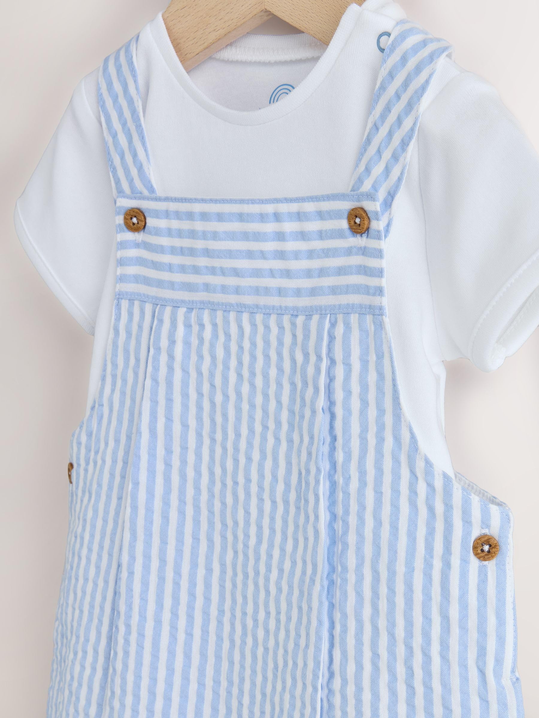 NEXT Bebés niño Conjunto de Peto y Bodi Tejidos para bebé
