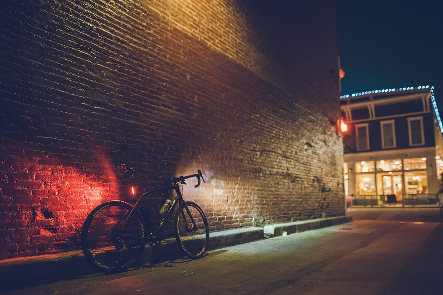 LEZYNE Strip Drive Pro Bicycle Tail Light, 300 Lumens, 53H Runtime, USB Rechargeable, Rear Bike Light, Black : Sports & Outdoors