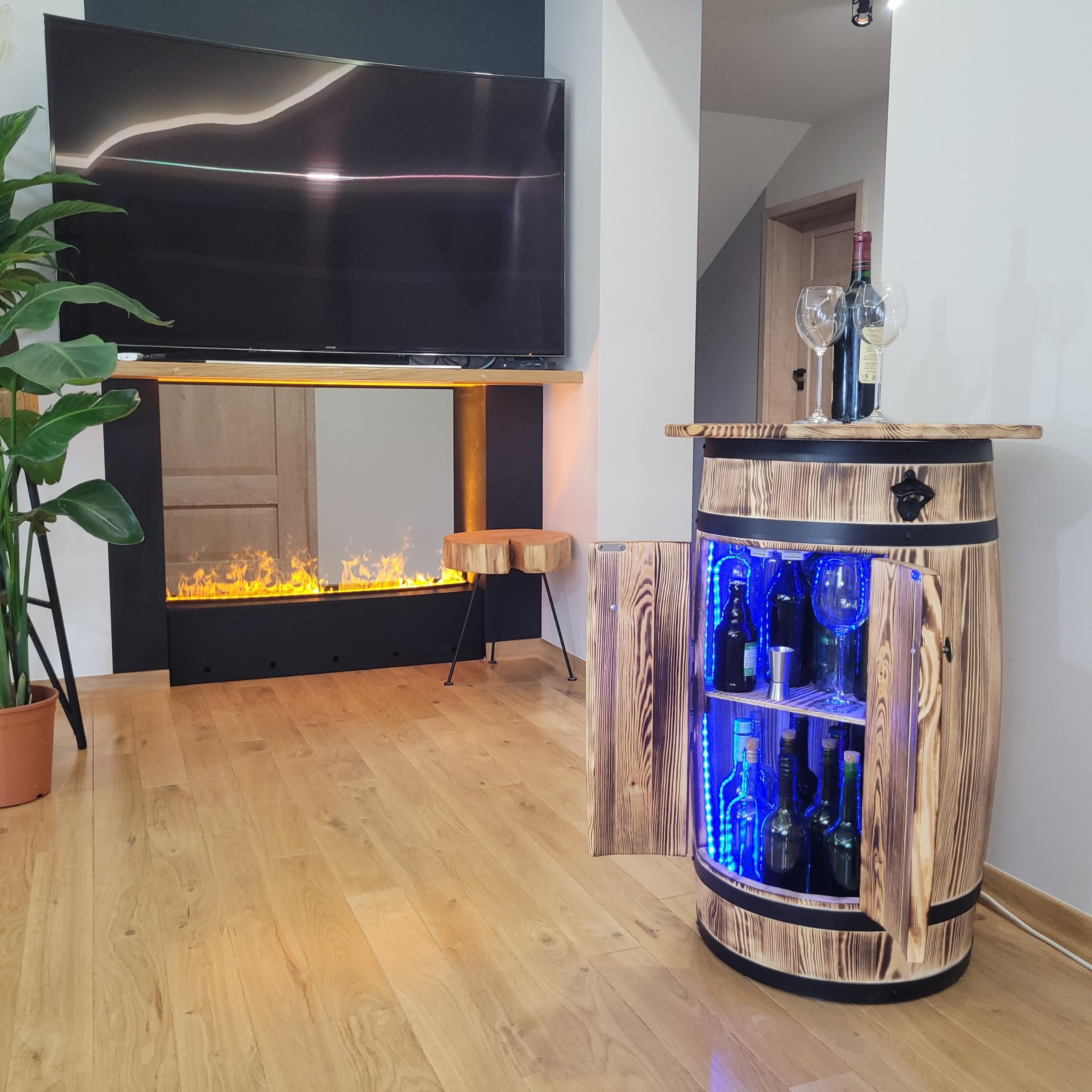 weeco Holzbar Fass mit RGB LED Ablage zur Aufbewahrung von Alkohol, Dekoratives Barschrank mit Regalböden und Türen, Weinregal für Wohnzimmer oder Küche, 80x55x44 cm