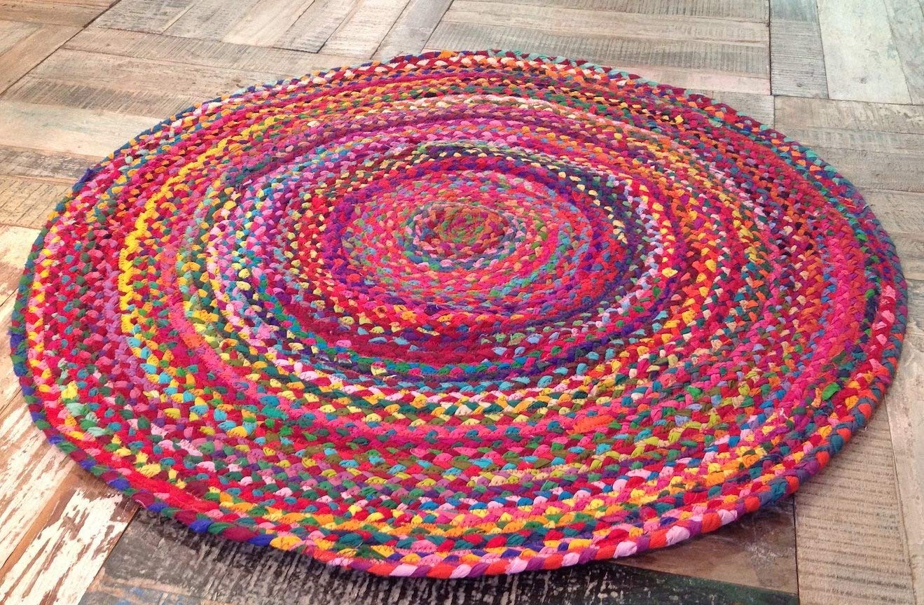 Second Nature OnlineSundar Medium Round Braided Fabric Rug Hand Made Flat Weave with Multi Colour Recycled Fabric 90 cm Diameter