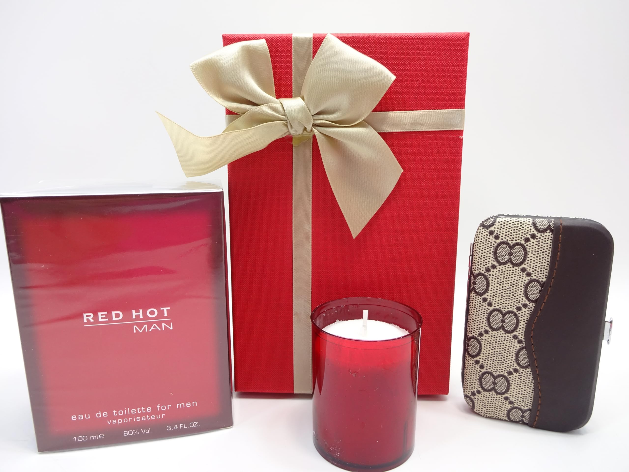 Set regalo di lusso per lui, Red Hot Man 100 ml EDT per lui, kit di 6 strumenti per manicure, set regalo con candela profumata