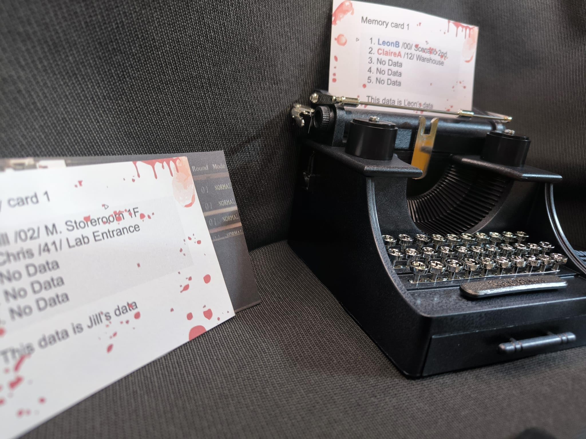 Réplique de boîte à musique Resident Typewriter avec thème Save Room, compartiment de rangement et étui à ruban encreur