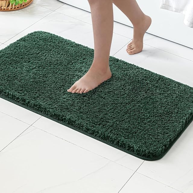 MIULEE Dark Green Absorbent Bath Rugs Soft Large Bathroom Mats Non-Slip and Quick-Drying for Bathroom Bathtub Showers, Machine Washable Carpet (24 x 36 Inches)