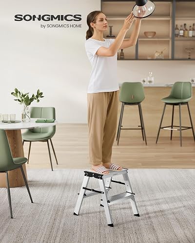 SONGMICS Ladder, 2 Step Ladder, Aluminium Ladder with 2 Non-Slip Steps, Multi-Purpose, Max. Load Capacity 150 kg, Silver Grey and Ink Black GLT012E01 - 2