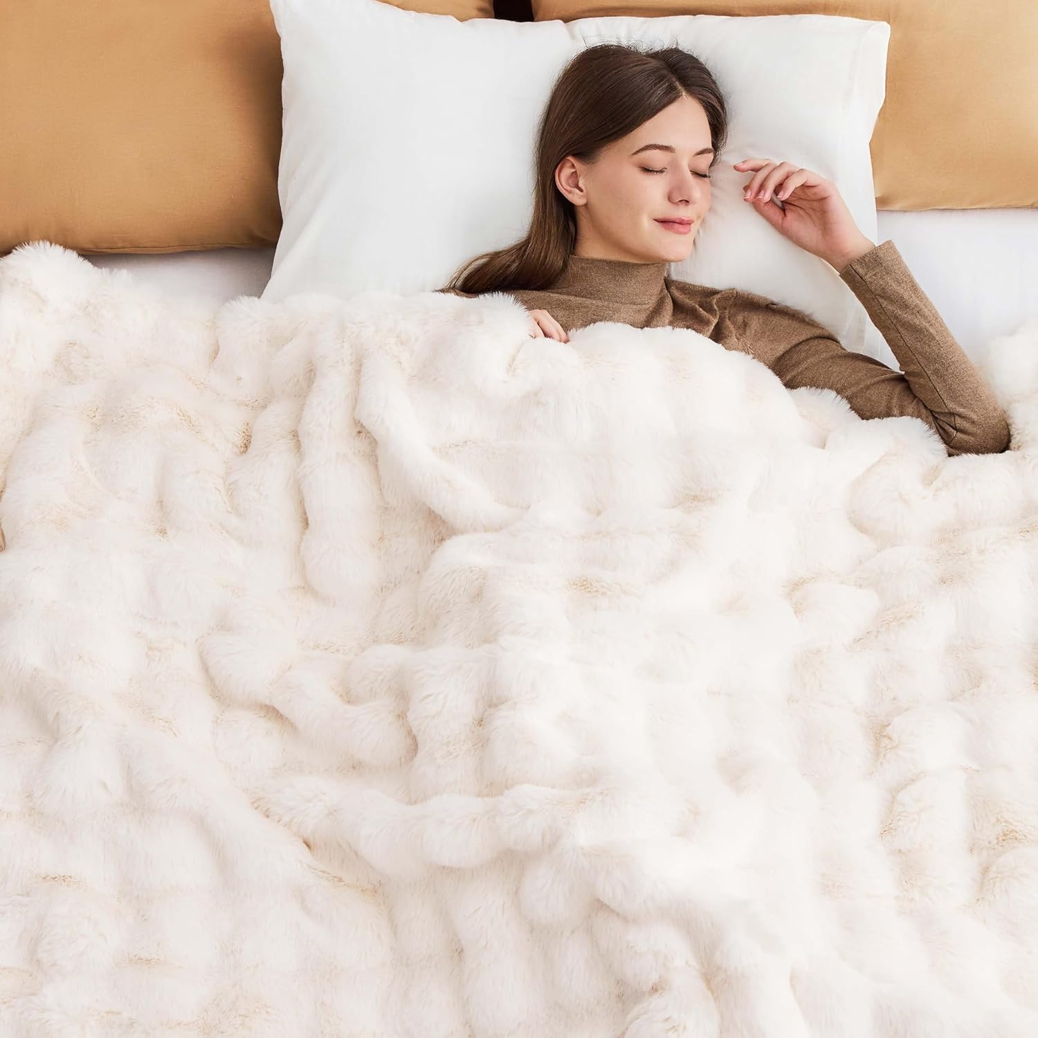 Luxury Faux Rabbit Fur Throw Blanket, Soft Bubble Fluffy Blanket Cozy Fuzzy Throw Blankets for Bed Sofa Couch, Decorative Thick Warm Plush Fuzzy Elegant Soft Mink Blanket (50" x 60",Cream White) - Image 3