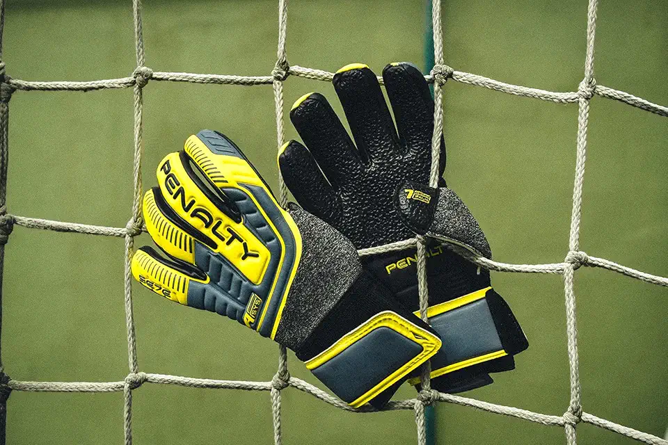 PENALTY Luvas