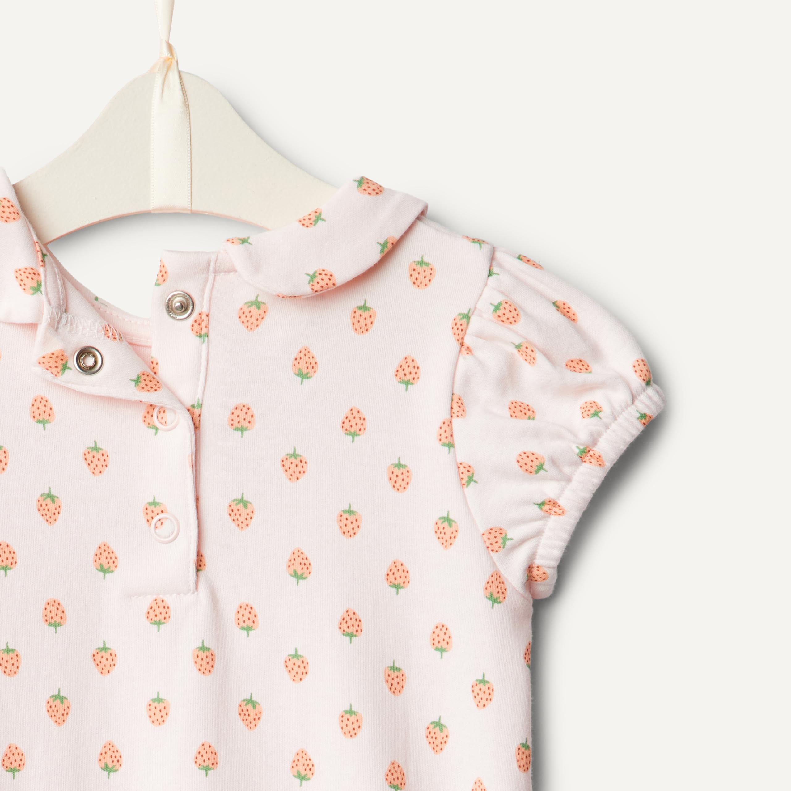 Amazon Essentials x Sofia Grainge Baby - Mädchen Kurzärmeliger Strampler aus Baumwolle mit Peter-Pan-Kragen, 2er-Pack