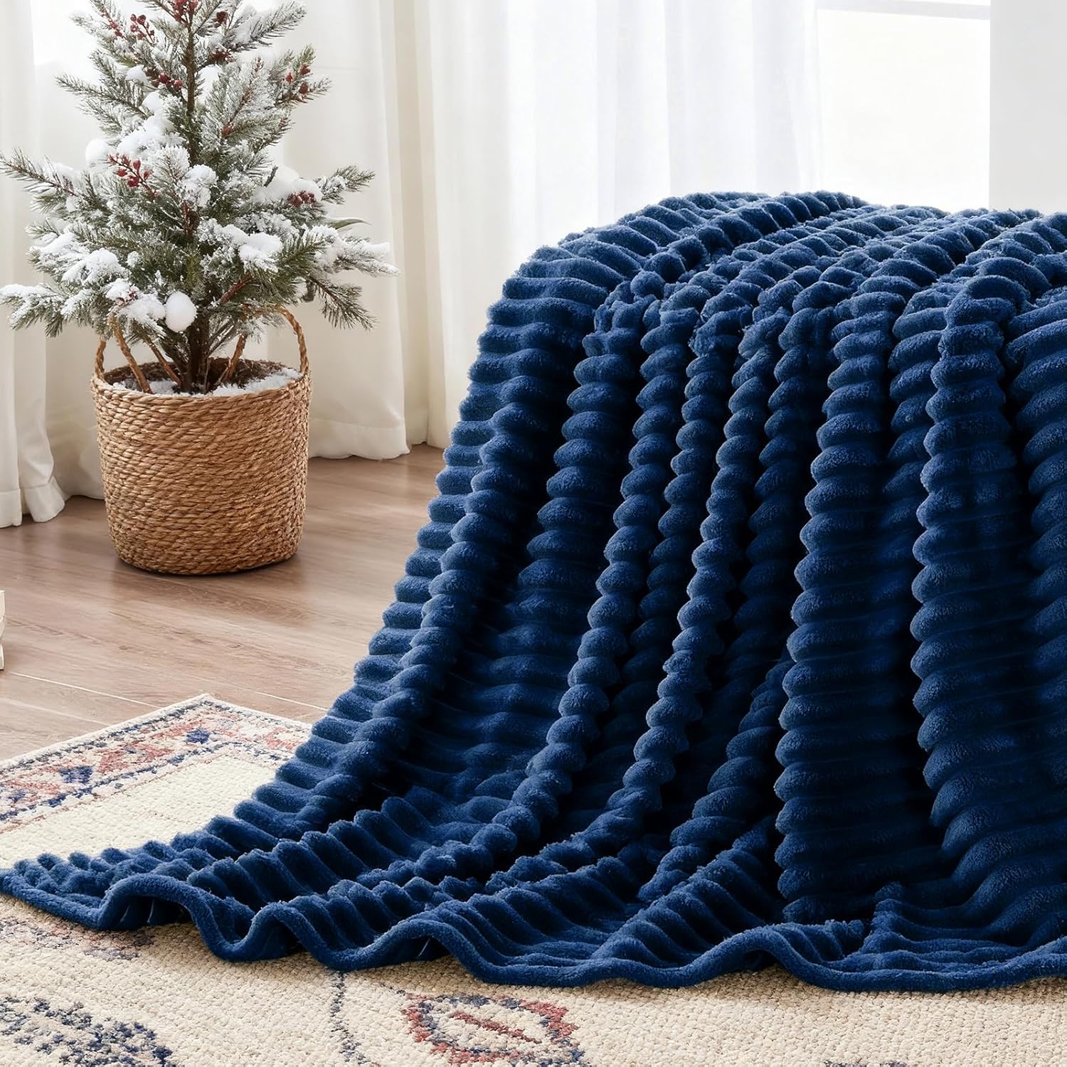 Nookly Navy King Size Blanket for Bed, Soft Lightweight Plush Ribbed Striped Big Blanket, Cozy All-Season Fleece for Bedroom and Home Décor, 108x90 Inches
