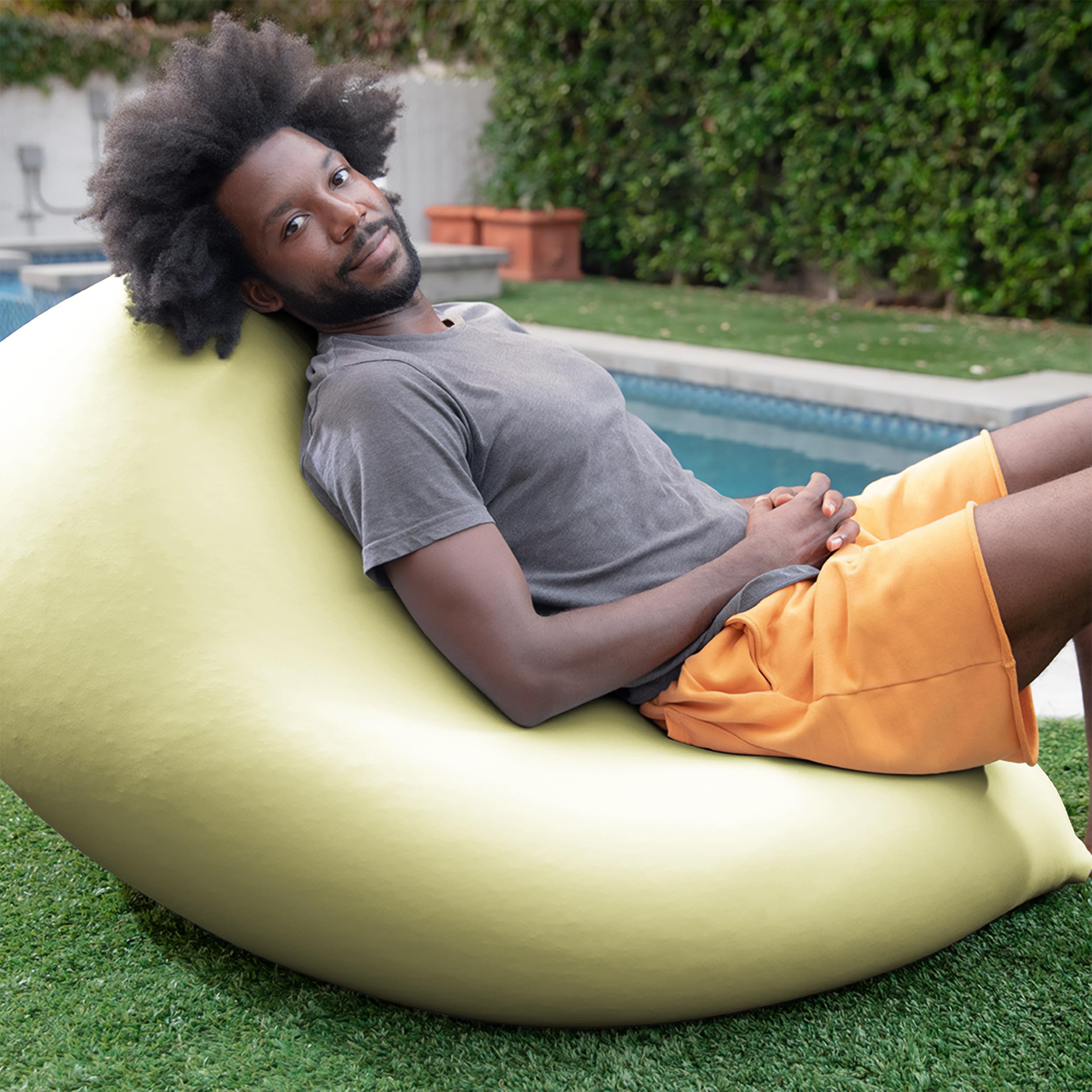 Amazon.com: Yogibo Zoola Short Outdoor Bean Bag Chair Lounger for