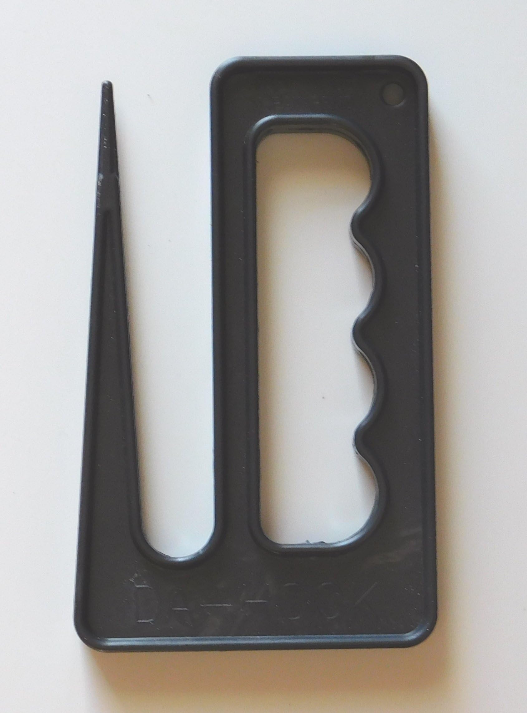The APSI Store DaHook Fish Grabber