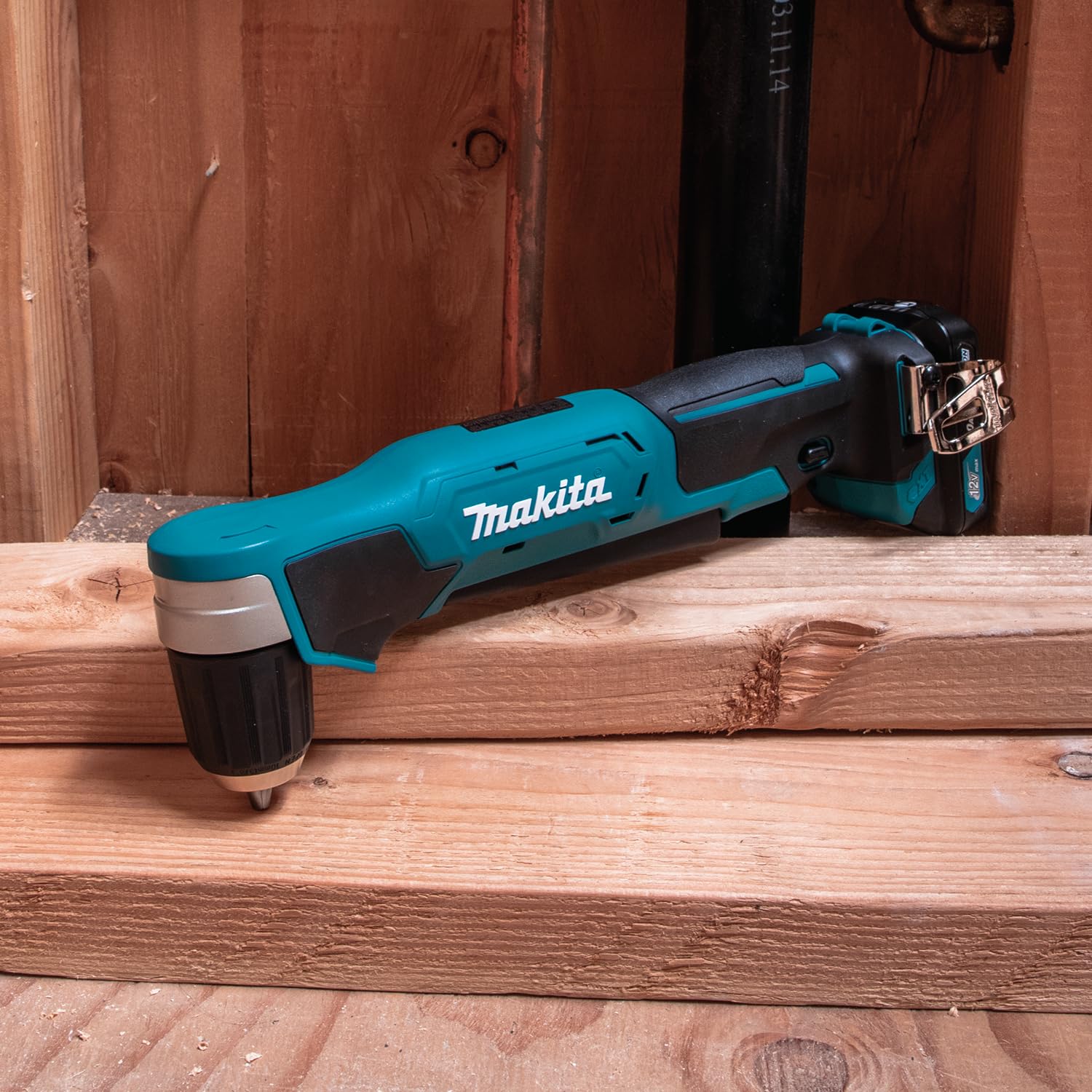 Makita Taladro angular inalámbrico DA333DZ sin batería/cargador, 140 W, 10, 8 V | 10 mm (3/8")
