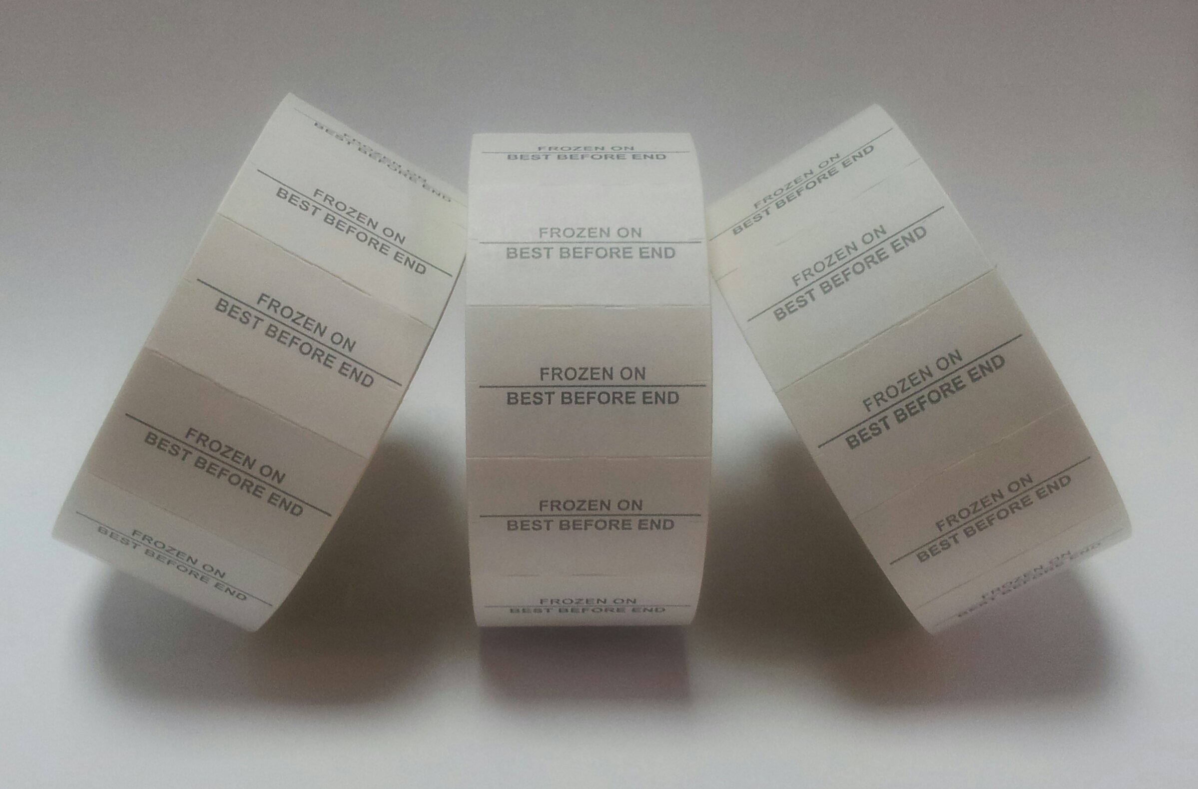 CT7 26mm x 16mm Price Gun Labels - Printed 'Frozen On/Best Before End' - 10 Rolls / 10,000 Labels