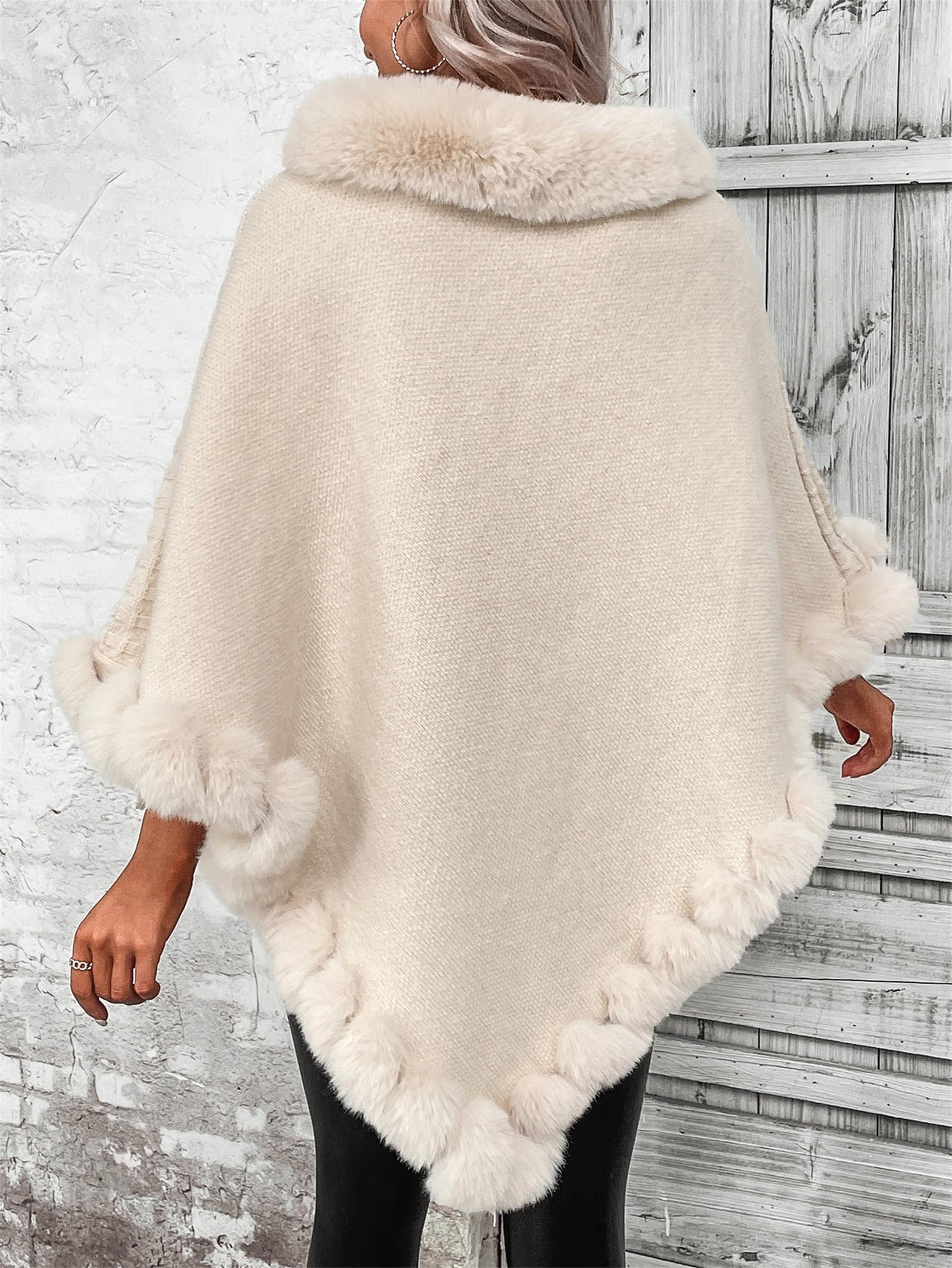 Poncho mit Kunstfellbesatz, eleganter Cape-Mantel mit Kunstfellkragen und Besatz, Winter, warm, gestrickt, Stola, Schal für Damen
